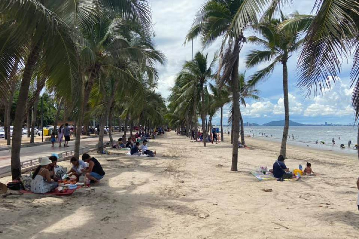 นายกฯกำชับจัดระเบียบชายหาดแบ่งพื้นที่ให้ชัด ต้องไม่แออัดเพื่อป้องกันโควิด นายกฯกำชับจัดระเบียบชายหาดแบ่งพื้นที่ให้ชัด ต้องไม่แออัดเพื่อป้องกันโควิด