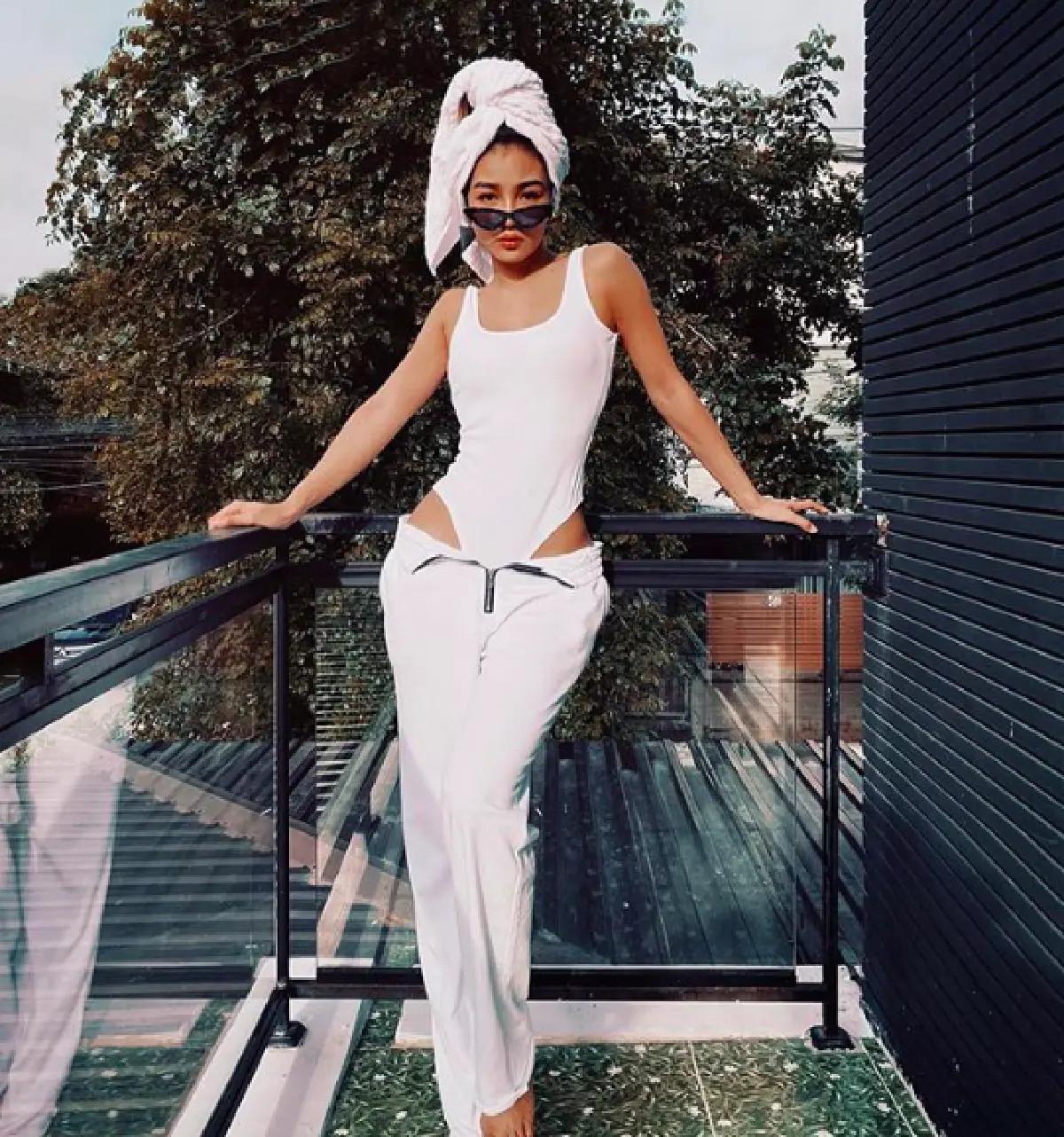 ที่สุดของที่สุด! ”กระแต อาร์สยาม" อวดหุ่นแซ่บสะโพกดินระเบิดสะดุดทุกสายตา