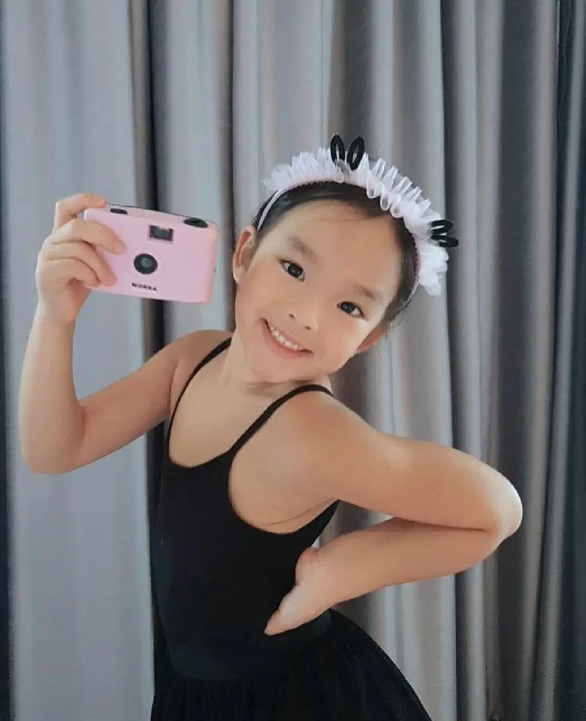 เริ่ดมากลูก! น้องปีใหม่ โพสรีวิวกล้องจัดเต็มทุกท่า นางแบบมืออาชีพมาเอง