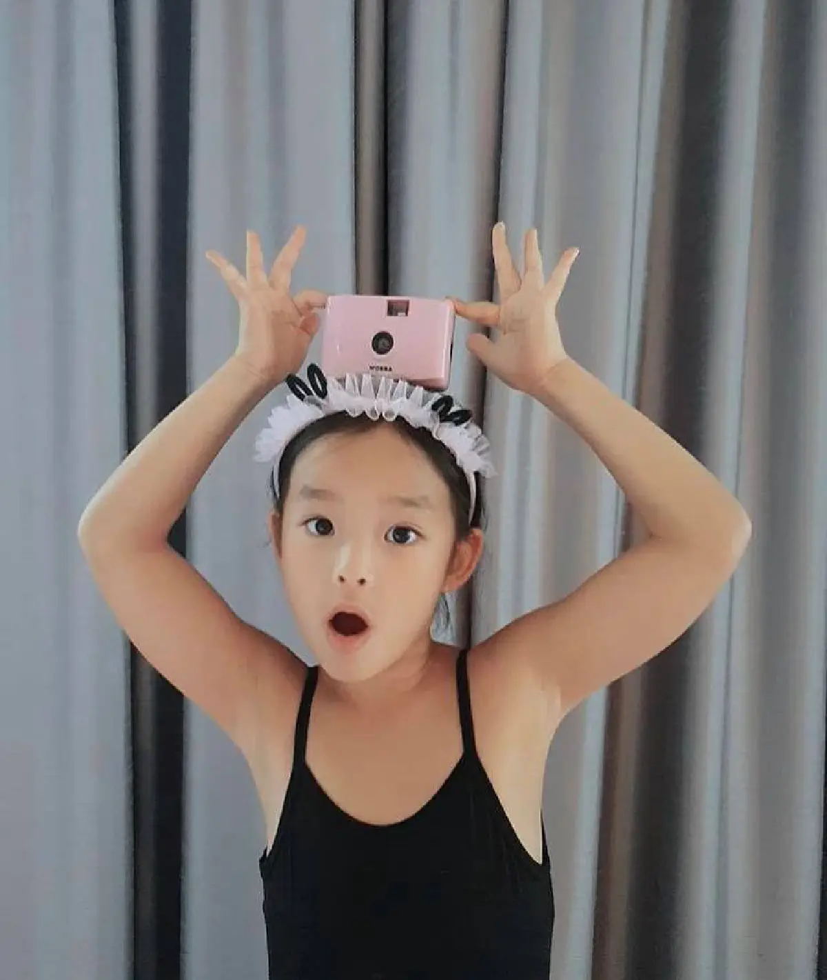 เริ่ดมากลูก! น้องปีใหม่ โพสรีวิวกล้องจัดเต็มทุกท่า นางแบบมืออาชีพมาเอง