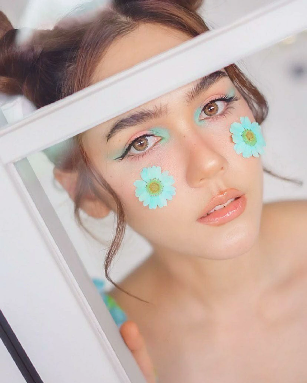 ชมพู่ อารยา กับชุดเดรสส้มหยุดสุดปัง ขอจัดเต็มหลังคลายล็อคดาวน์ 