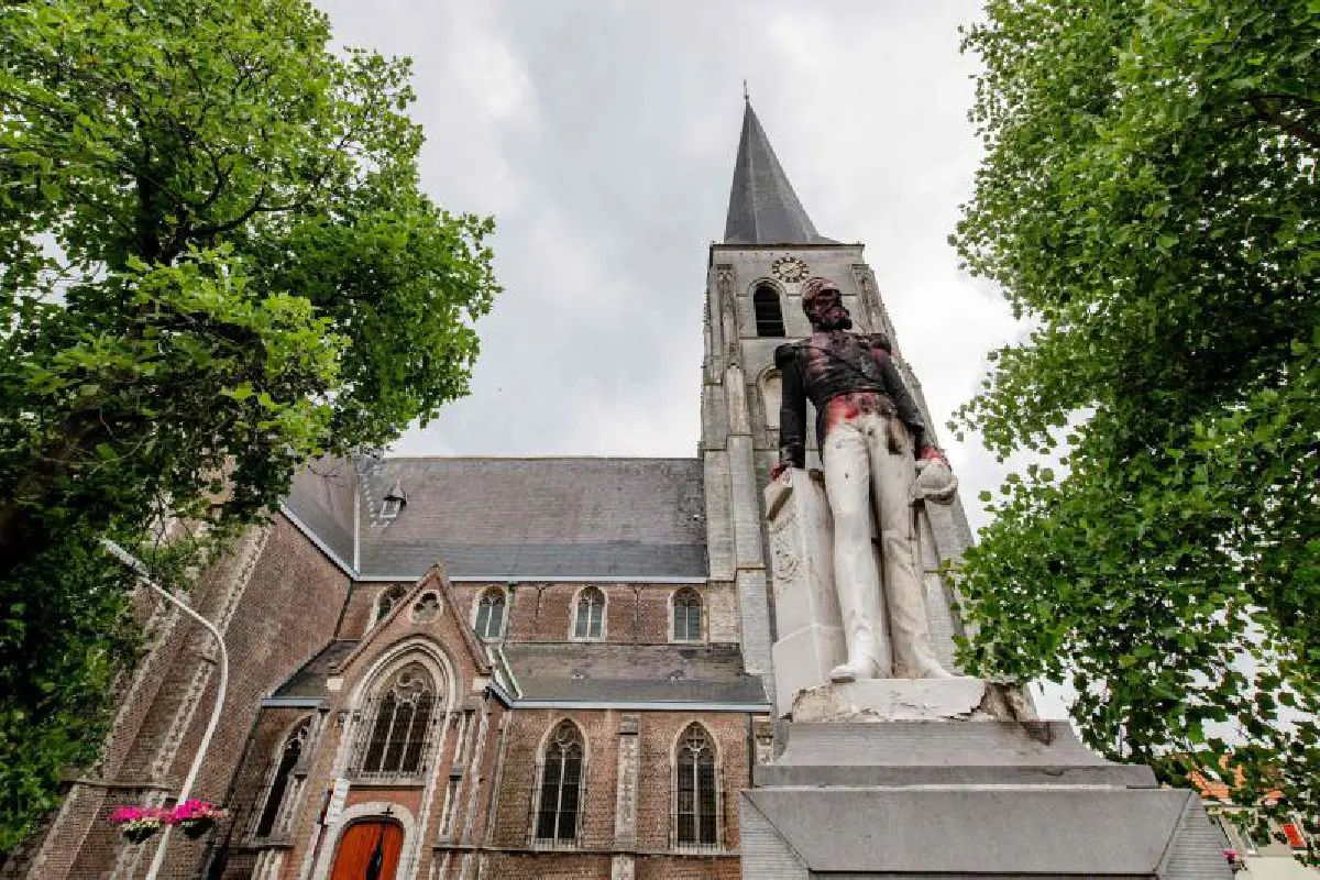 เบลเยี่ยมรื้ออนุสาวรีย์อดีตกษัตริย์ เพราะเป็นสัญลักษณ์เหยียดเชื้อชาติ