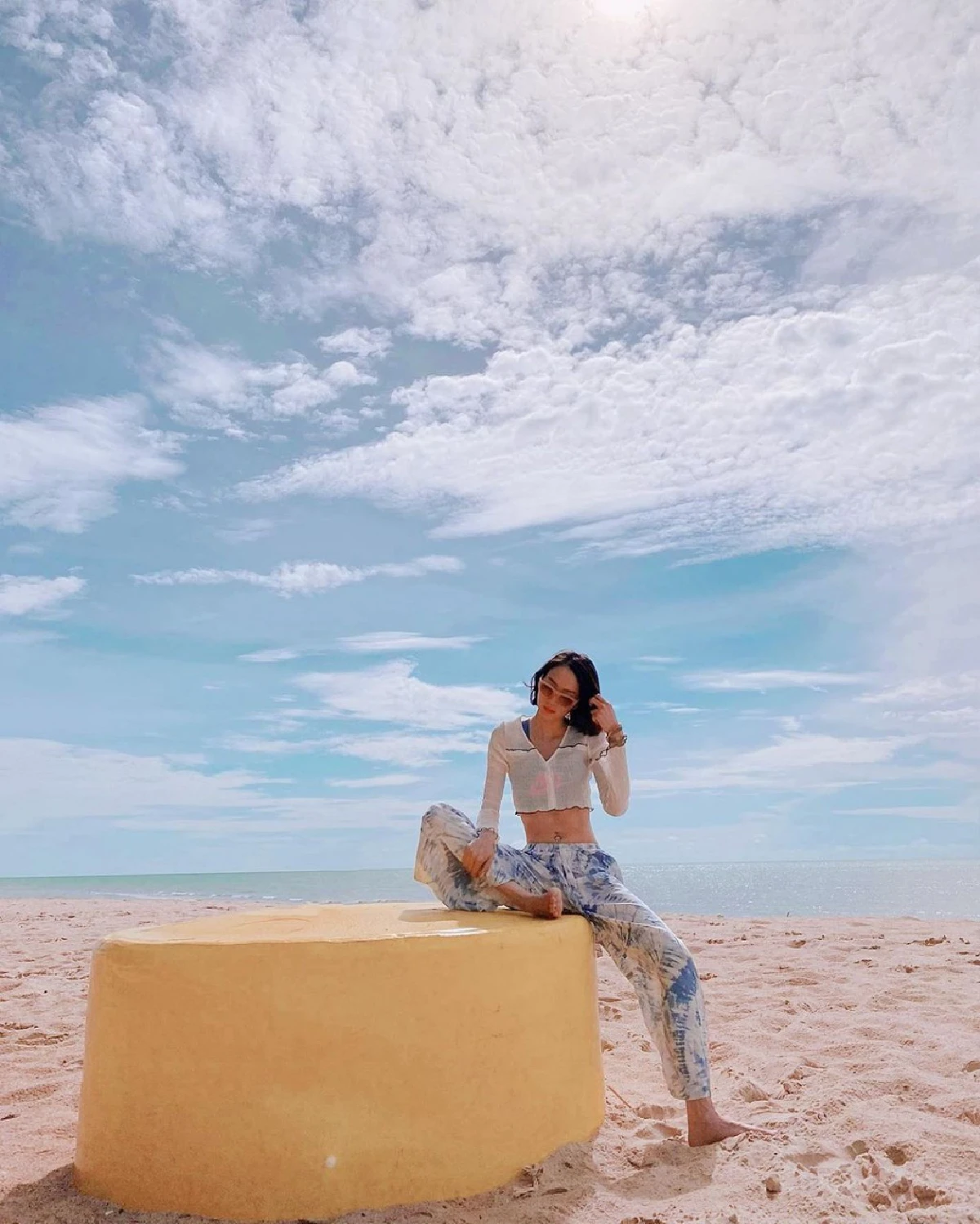 คืนดีกันแล้ว? ธามไท คอมเมนต์แซว โฟร์ แถมเช็คอินที่หัวหินพร้อมๆกัน