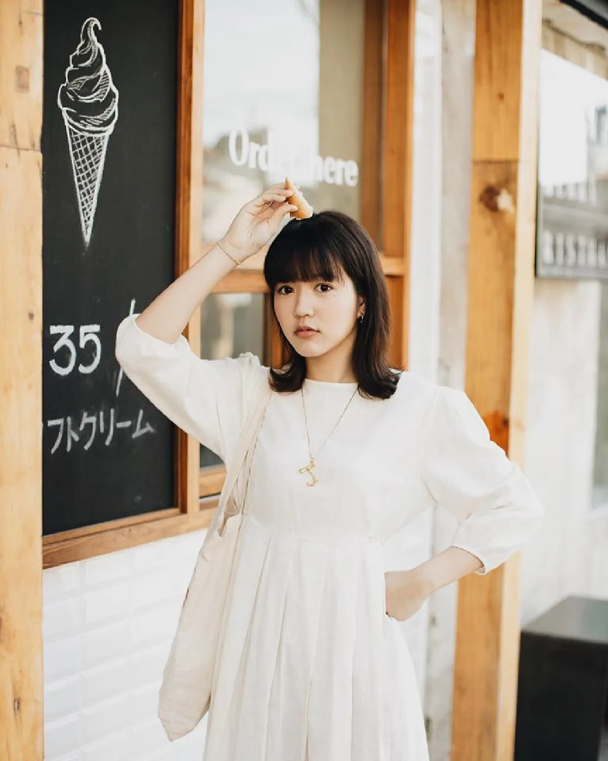 จูเน่ BNK48 ประกาศจบการศึกษาแล้ว ผันตัวเข้าสู่เส้นทางนักแสดง