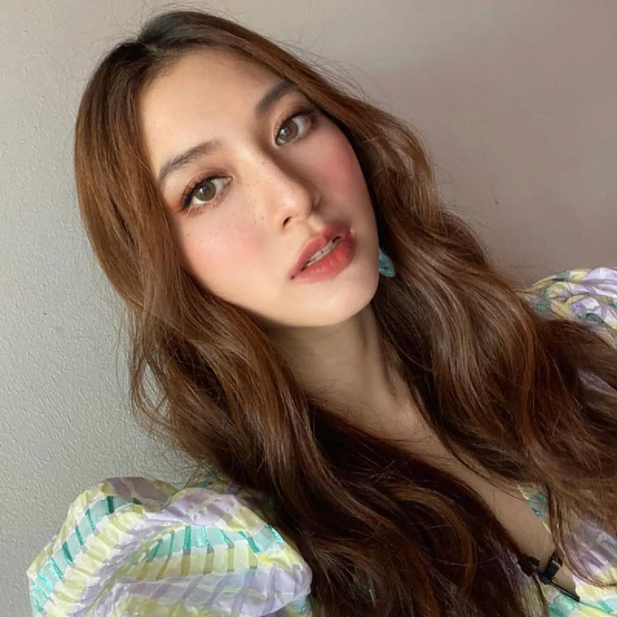 มิว นิษฐา อวดแผ่นหลังขาวเนียน เซ็กซี่เบาๆทำเอาไฟลุกไอจี