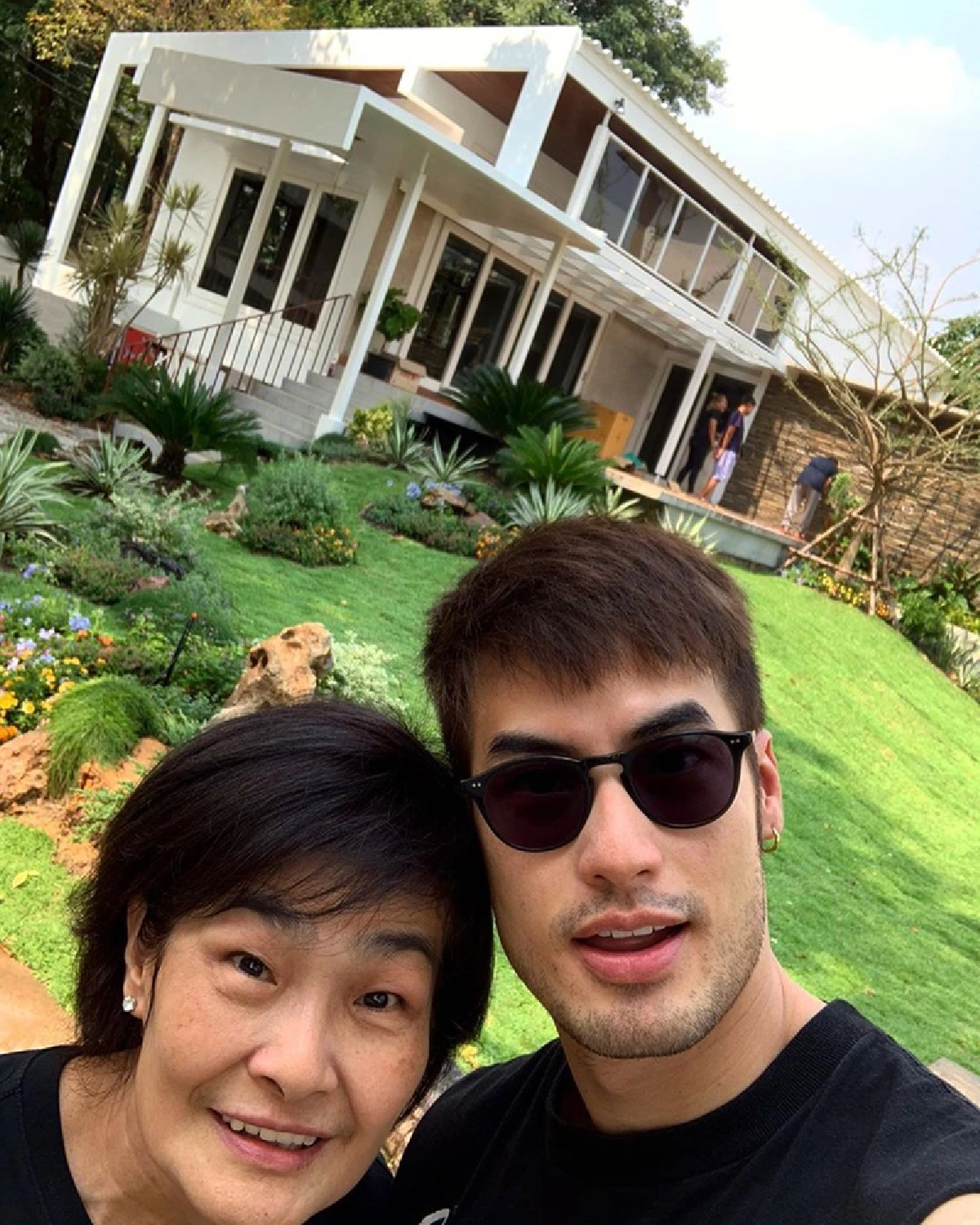 “บอย ปกรณ์” อวดโฉมบ้านในฝันของแม่ ที่ลงมือทำเองทุกอย่าง