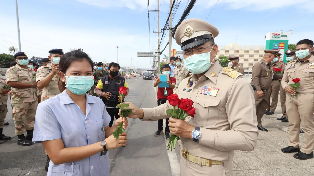 ปทุมธานียกเลิก 2 ด่านตรวจจุดคัดกรองโควิด-19 หลังเปิดมากว่า 2 เดือน