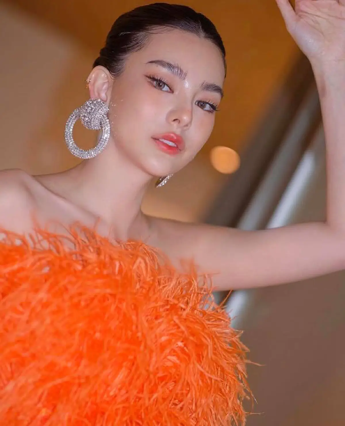   เฟียสทุกภาพ! “ดิว อริสรา” กับงานปาร์ตี้เบิร์ดเดย์วันที่สอง ต้อนรับอายุ 30