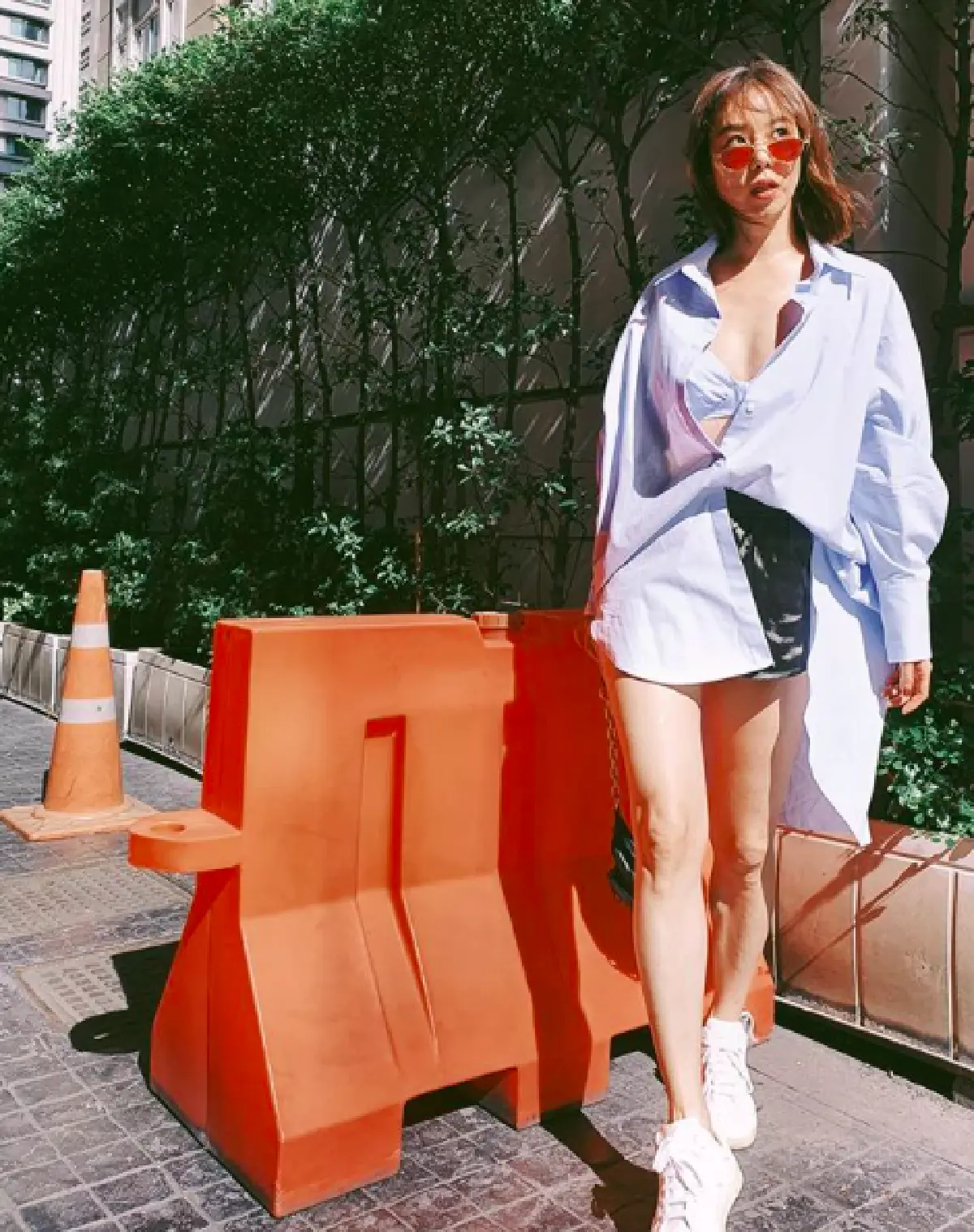  “คริส หอวัง” แซ่บหนักของหนักมาก กับชุดดินเนอร์สุดหรูแหวกอกลึกมาก