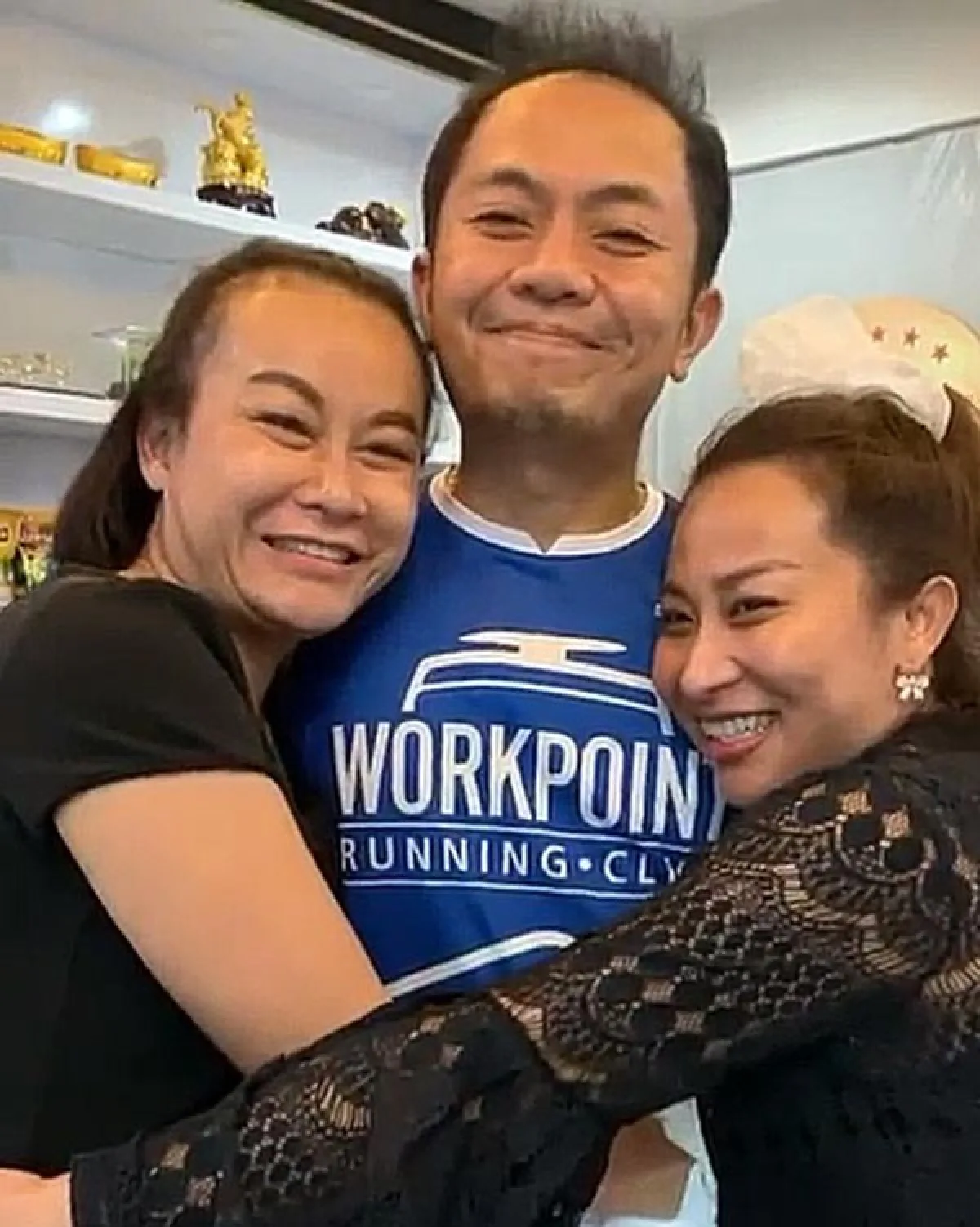 ลาล่า-ลูลู่ จบปมเกาเหลา อี๊ด โปงลางสะออน โอบกอดพี่ชายด้วยความอบอุ่น (คลิป)