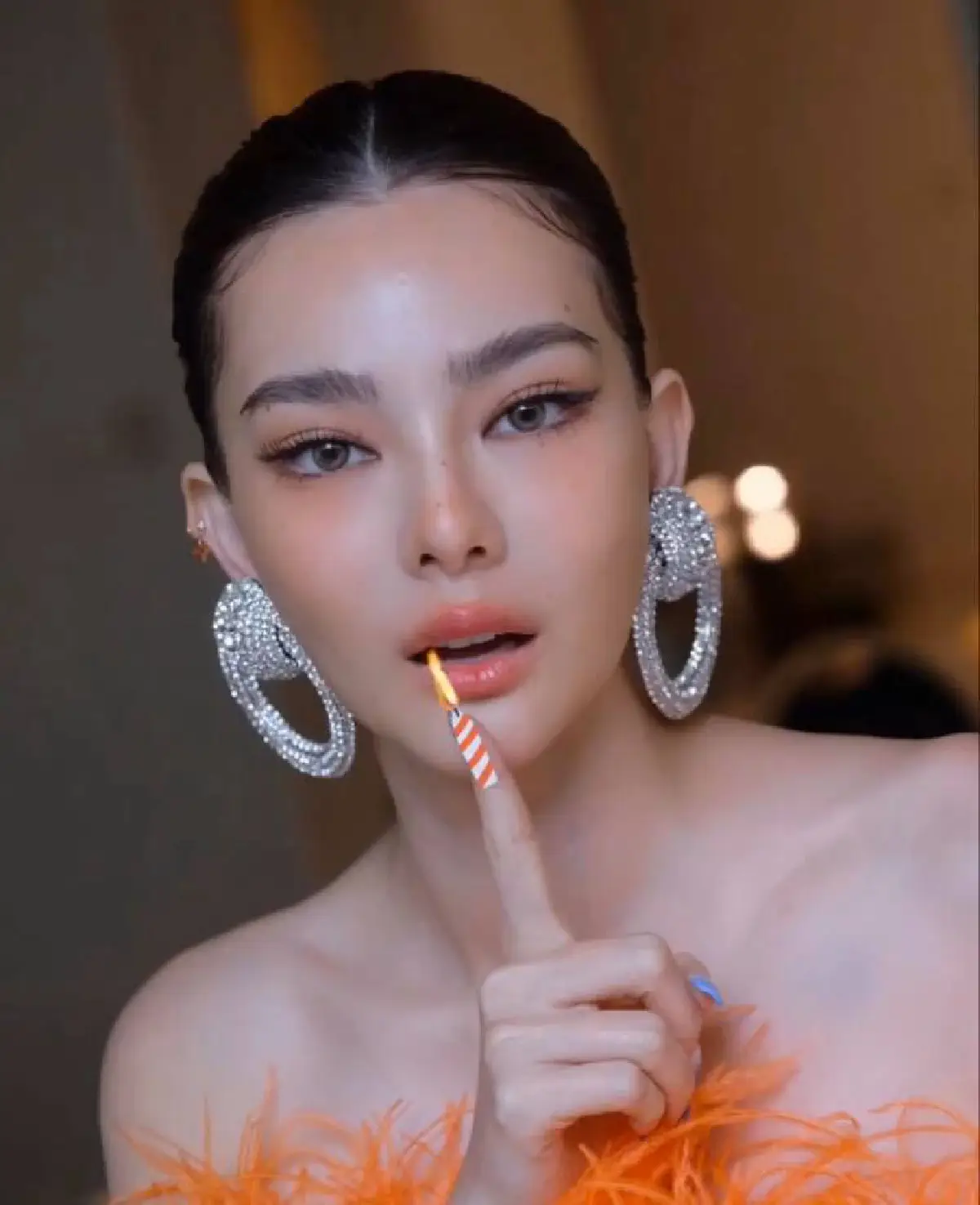   เฟียสทุกภาพ! “ดิว อริสรา” กับงานปาร์ตี้เบิร์ดเดย์วันที่สอง ต้อนรับอายุ 30