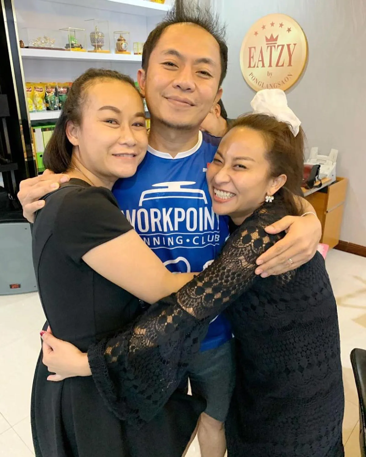 ลาล่า-ลูลู่ จบปมเกาเหลา อี๊ด โปงลางสะออน โอบกอดพี่ชายด้วยความอบอุ่น (คลิป)