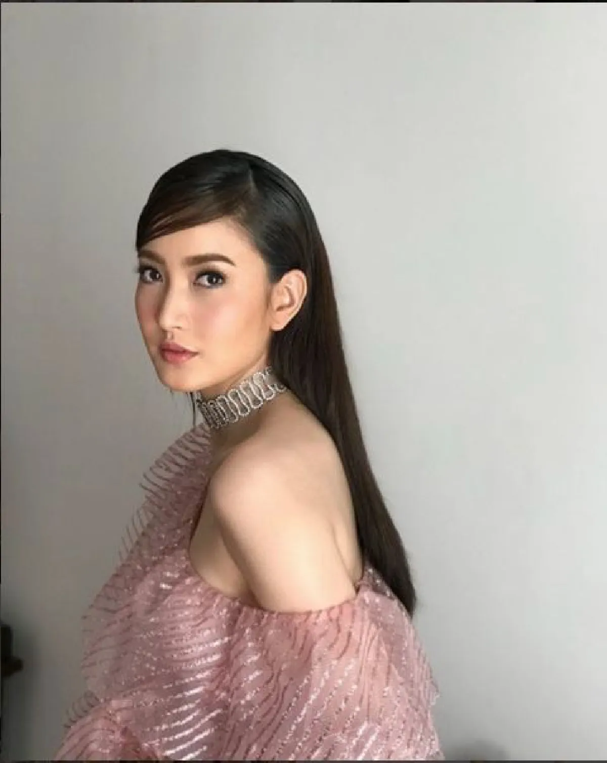 “แต้ว ณฐพร” เฉลยแล้วแหวนแบรนด์หรูที่ได้ มาจากแฟนคลับจีน