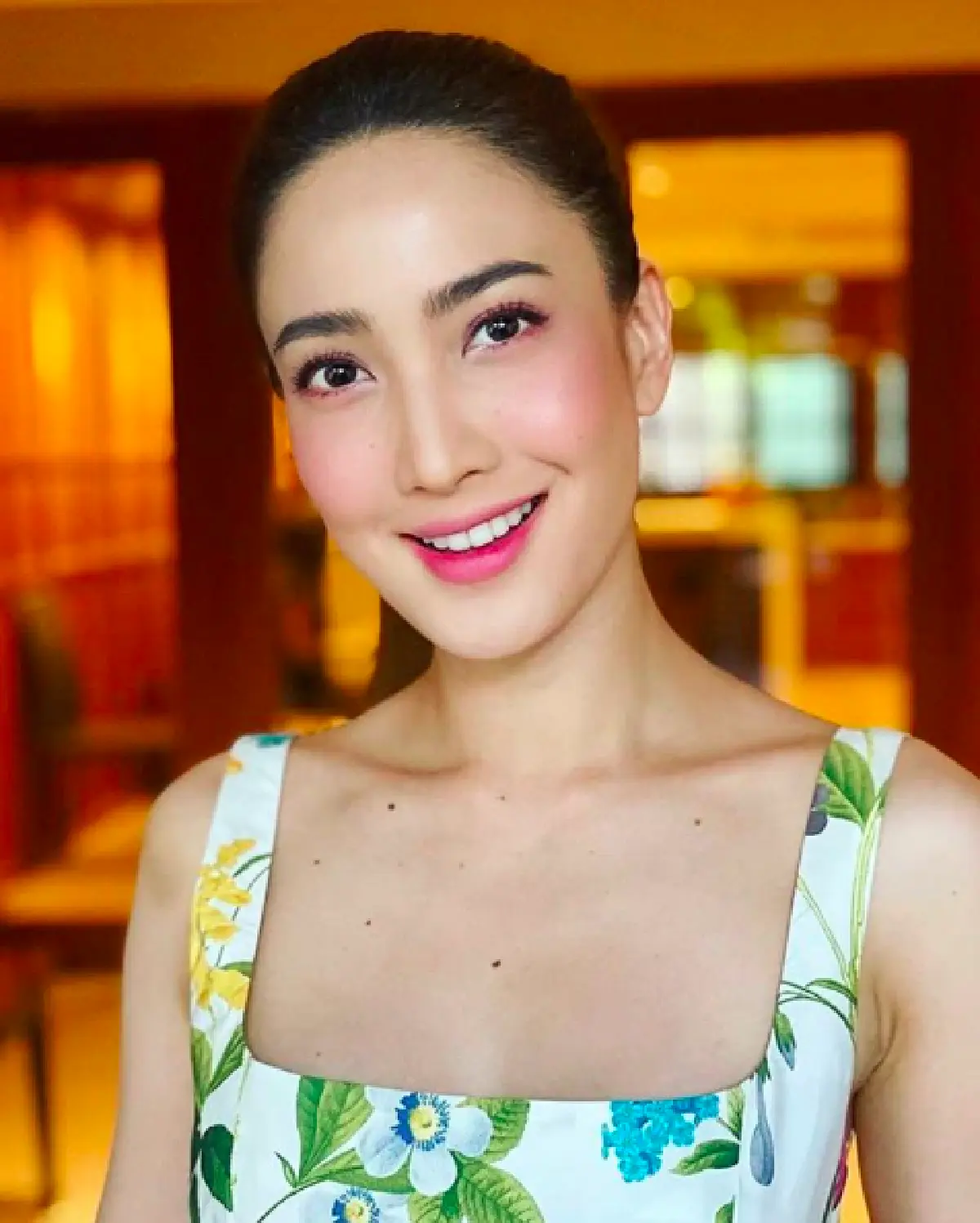 “แต้ว” อวดความเซ็กซี่หลังออกกำลังกาย กับภาพถ่ายจากมุมบน