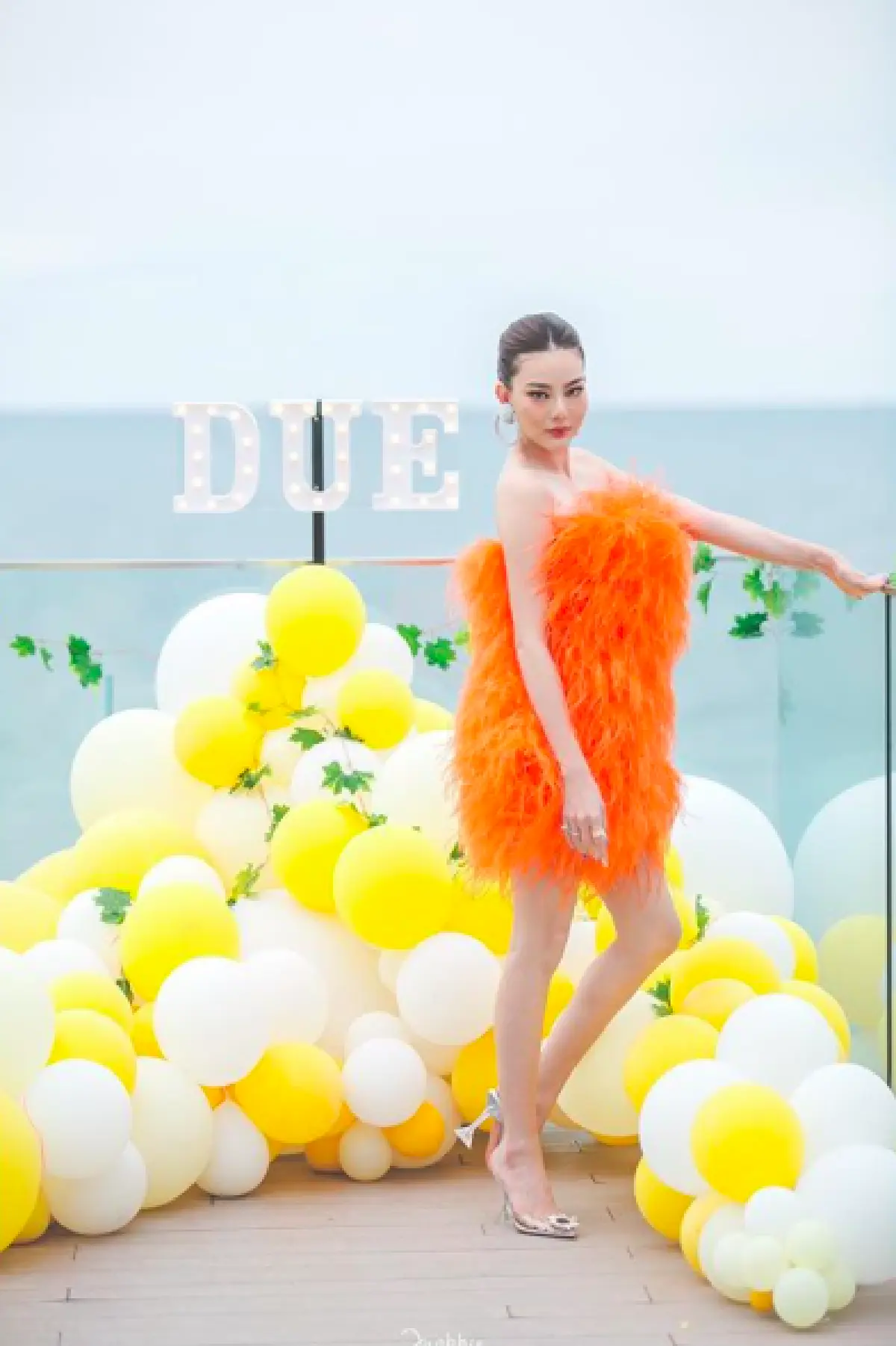   เฟียสทุกภาพ! “ดิว อริสรา” กับงานปาร์ตี้เบิร์ดเดย์วันที่สอง ต้อนรับอายุ 30