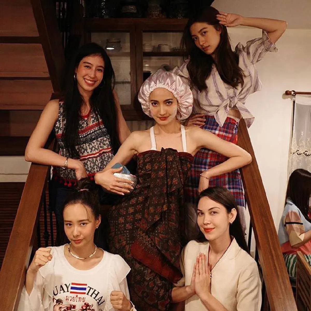 แมท ภีรนีย์ พา สงกรานต์ ร่วมแจมแก๊งเฟอร์บี้ ดินเนอร์เล่นเกมสนุกสนาน