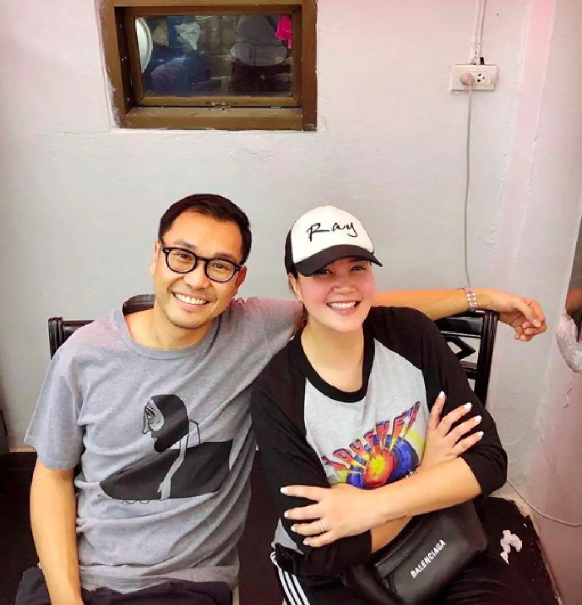 ครอบครัวแฮปปี้ดี! "ทาทา ยัง" โพสต์คลิปสามีกับลูกชายเล่นกัน หวานเบาๆ ออกสื่อ