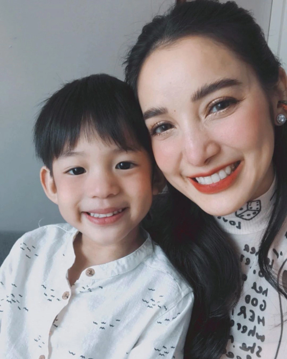 แพท ณปภา พาน้องเรซซิ่งไปเยี่ยม เบนซ์ เรซซิ่ง หลังรถล้มขณะซ้อมแข่ง