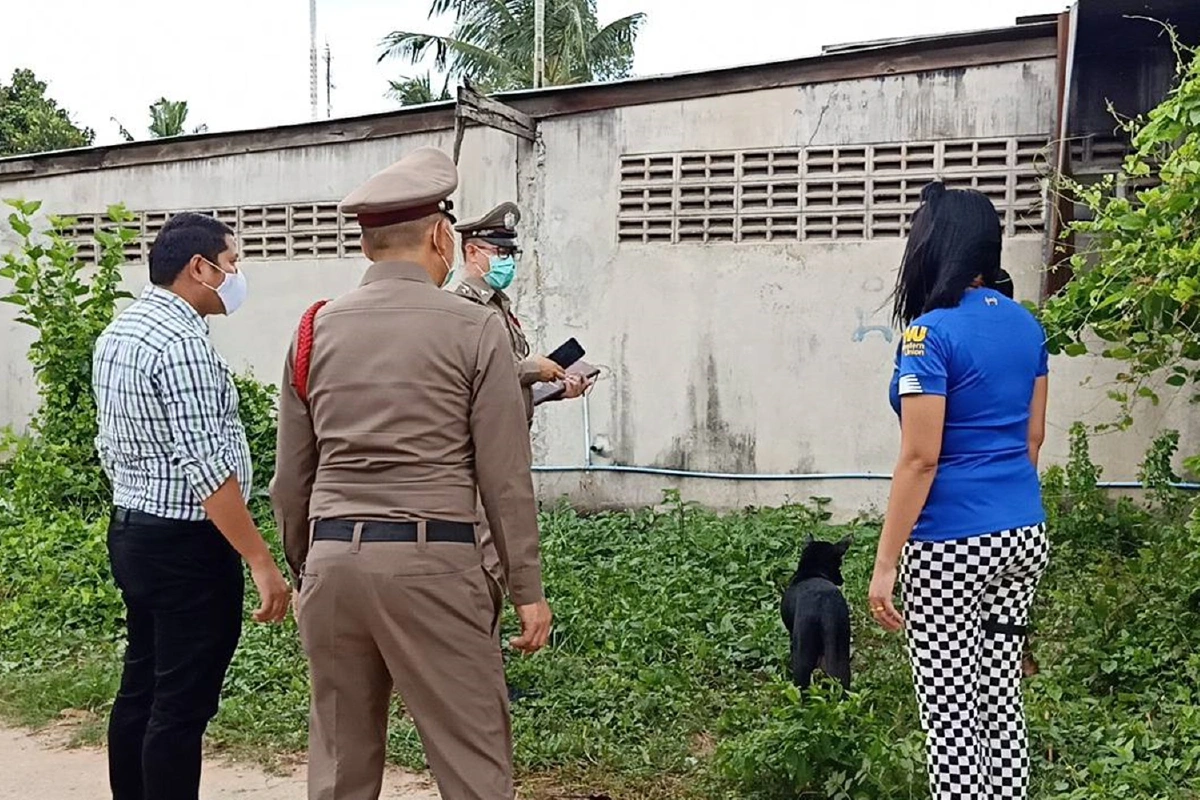 ตำรวจลงพื้นที่ตามแกะรอยคนร้ายตัดหัวสุนัขวัย1เดือนเศษ