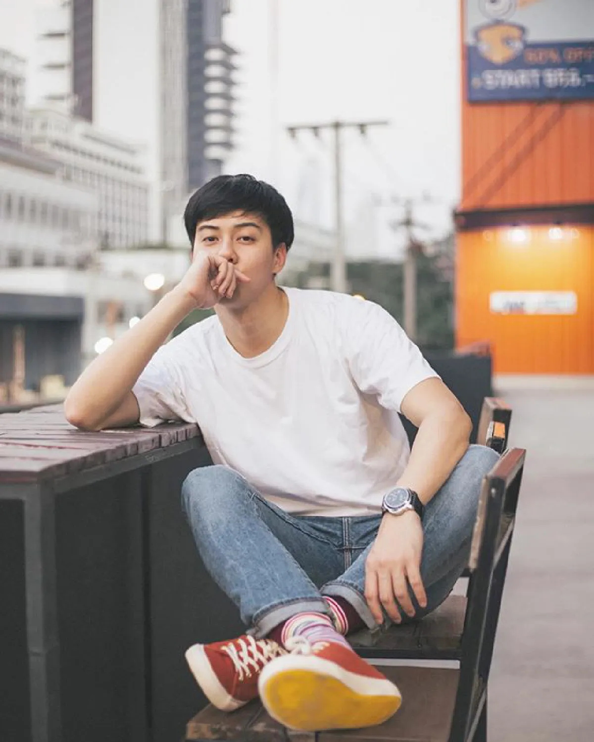 อะไรยังไง!? “ต้น อาชว์” เข้าฟิตเนส-กินข้าวกับ “ดีเจอร พัทธ์ธีรา” จะใช่รักใหม่หรือไม่