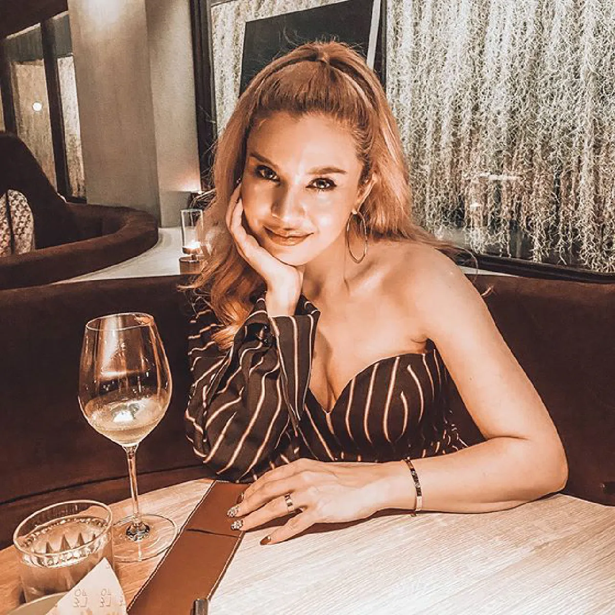 ซีแนม โกรธจัด! โพสต์ระบายร้านทำผมชื่อดังฟอกสีจนพัง ผมขาดร่วงจนต้องตัดสั้นมาก