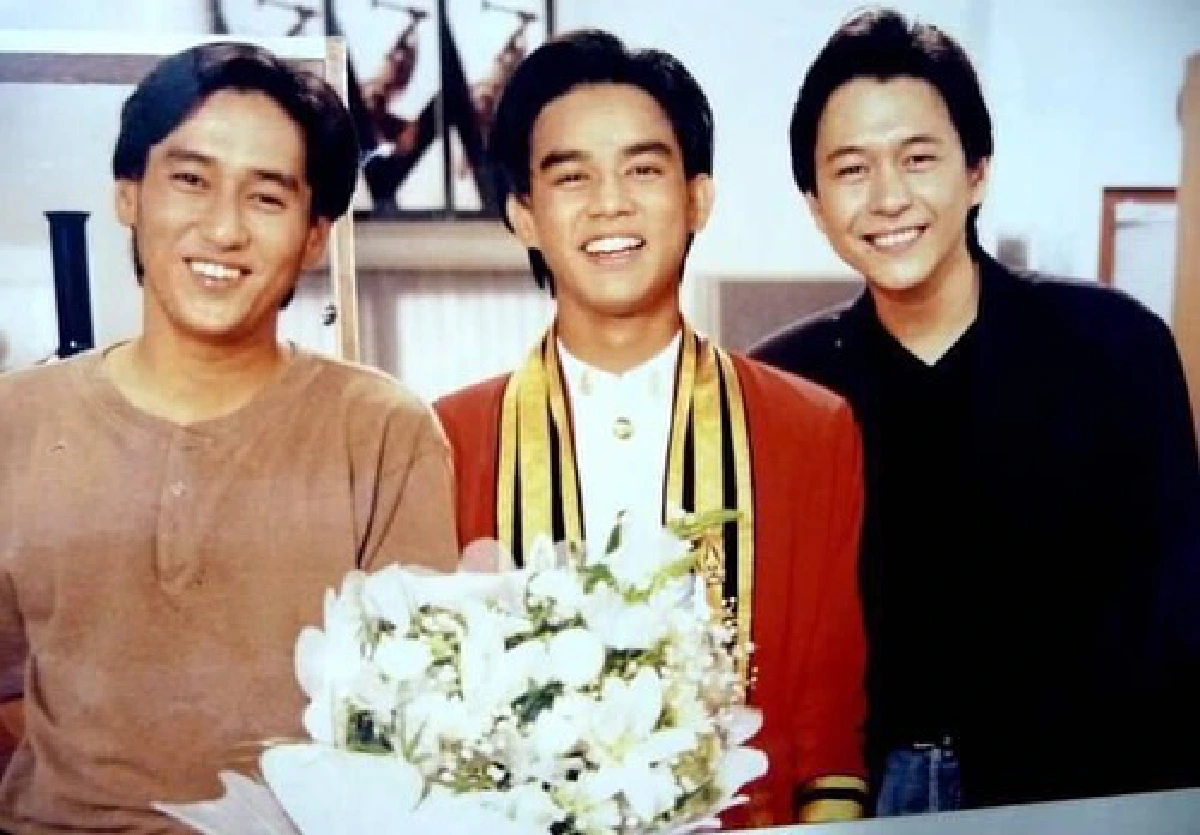 สามหนุ่มสามมุม! กบ-แท่ง-มอส รวมตัวเทียบภาพ 29 ปีผ่านไป ลุ้นรียูเนียนร่วมงานกันอีกครั้ง