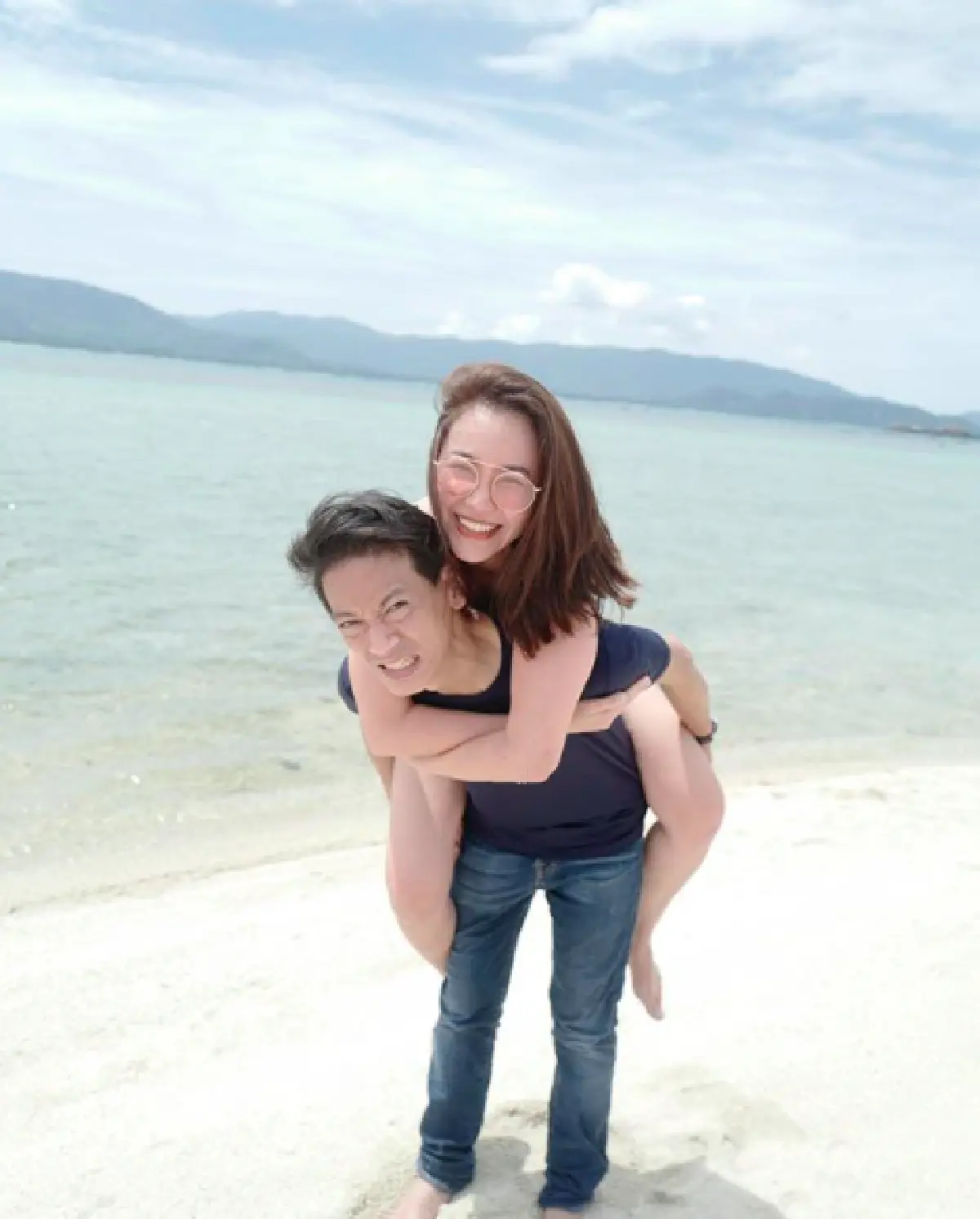 “นาเดีย” จัดทริปครอบครัวเที่ยวเกาะสมุย มีทั้งช็อตหวาน ช็อตเซ็กซี่ 