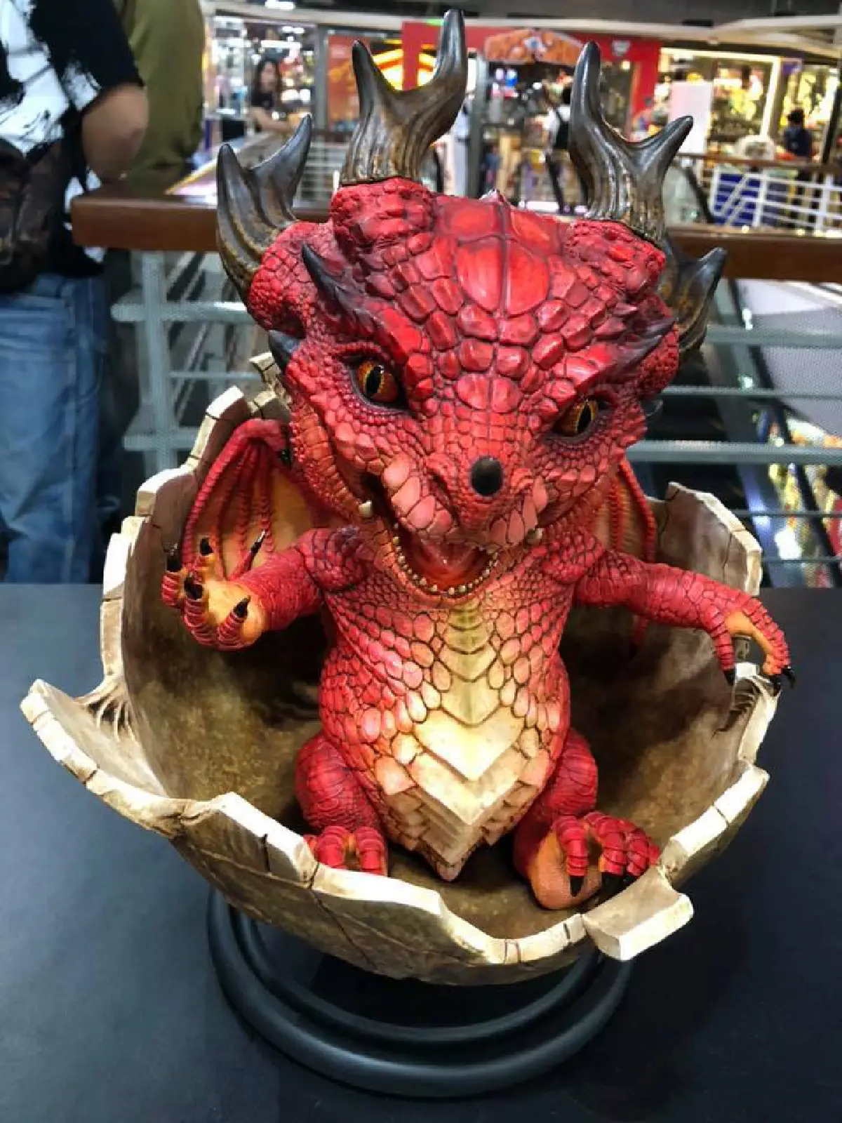 ไม่มีเงินซื้อก็ปั้นมันซะ! “ปาล์ม-ภาณุพงศ์ ศิริกุล” เด็กปั้นดินสู่ศิลปินช่างโมเดล 