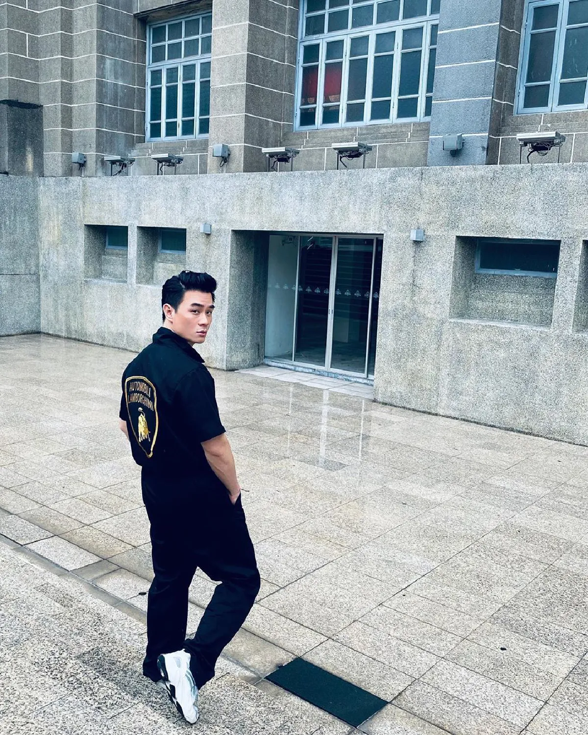 คุณพ่อหล่อมาก! น็อต วิศรุต อัปเดตภาพหลังเข้าฟิตเนส ถึงไม่ถอดเสื้อแต่ออร่าแรง