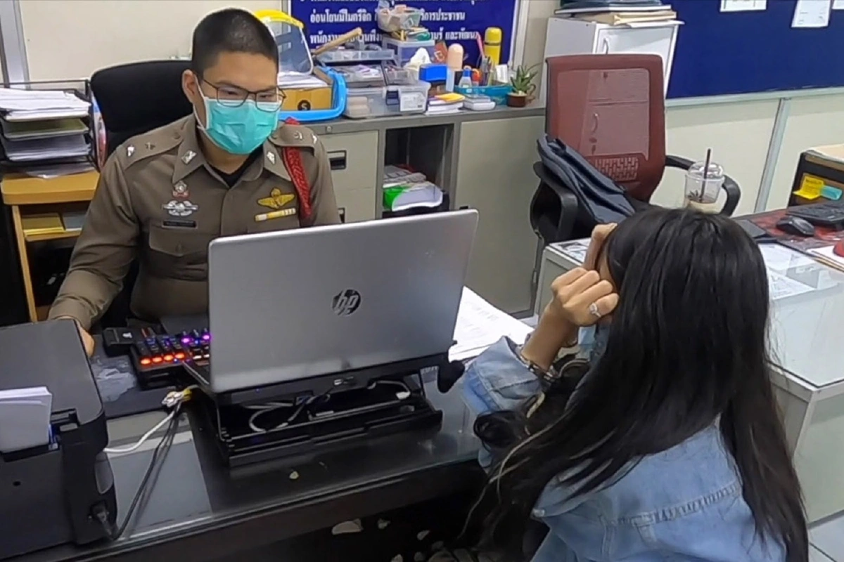 "แอมมี่ บอกรักผัว"ถูกจับพกยาเคในยกทรง