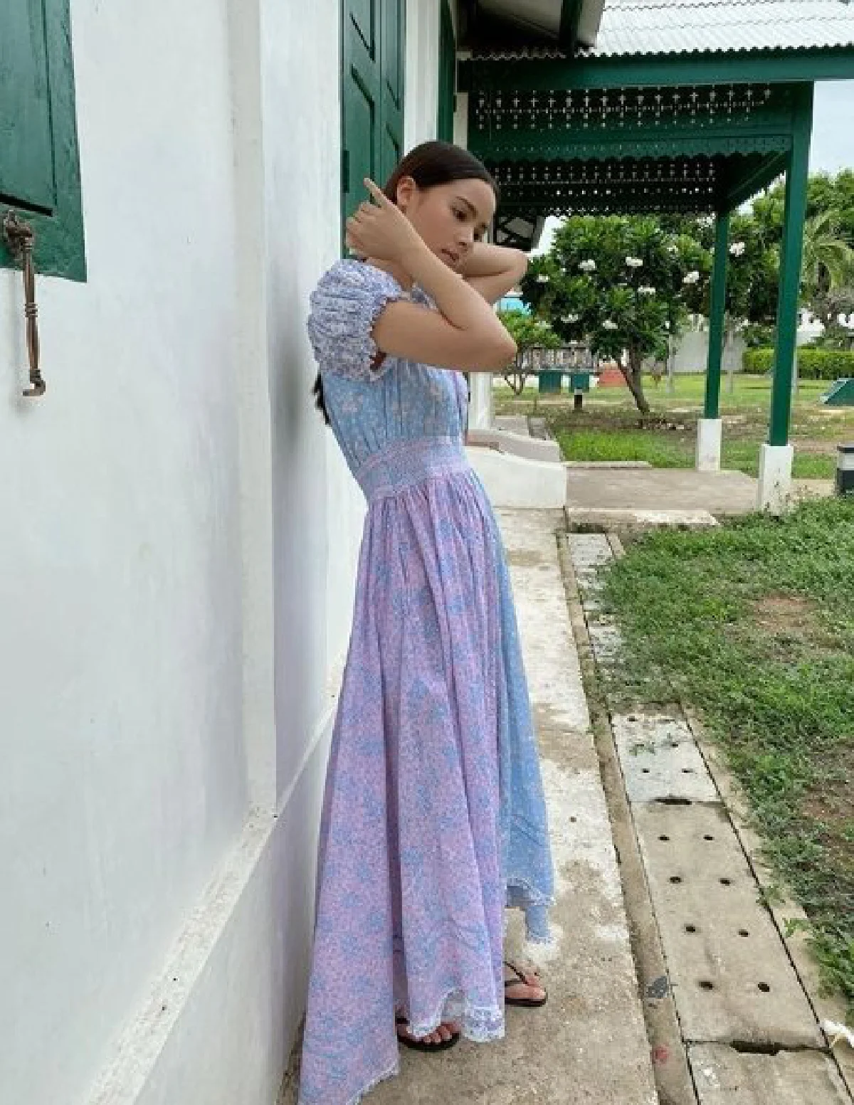 ราคาจะสูงขึ้นมั้ย? ญาญ่า อุรัสยา ถ่ายภาพนั่งปิ้งหัวมันชิลๆ ชาวเน็ตตามมาแซวเพียบ