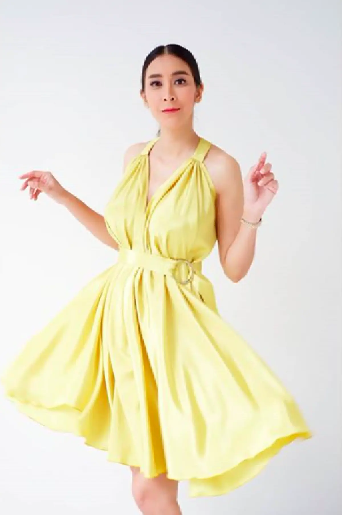 “ใหม่ สุคนธวา” แพ้ท้องสุดแปลก! ชอบนั่งดูพระพุทธเจ้าแล้วร้องไห้