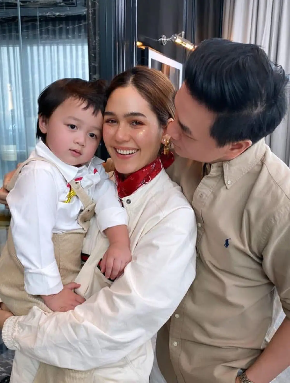 “ชมพู่ อารยา” ฉลองวันเกิดอายุ 39 ปีแบบเรียบง่าย พร้อมหน้ากันทั้งครอบครัว