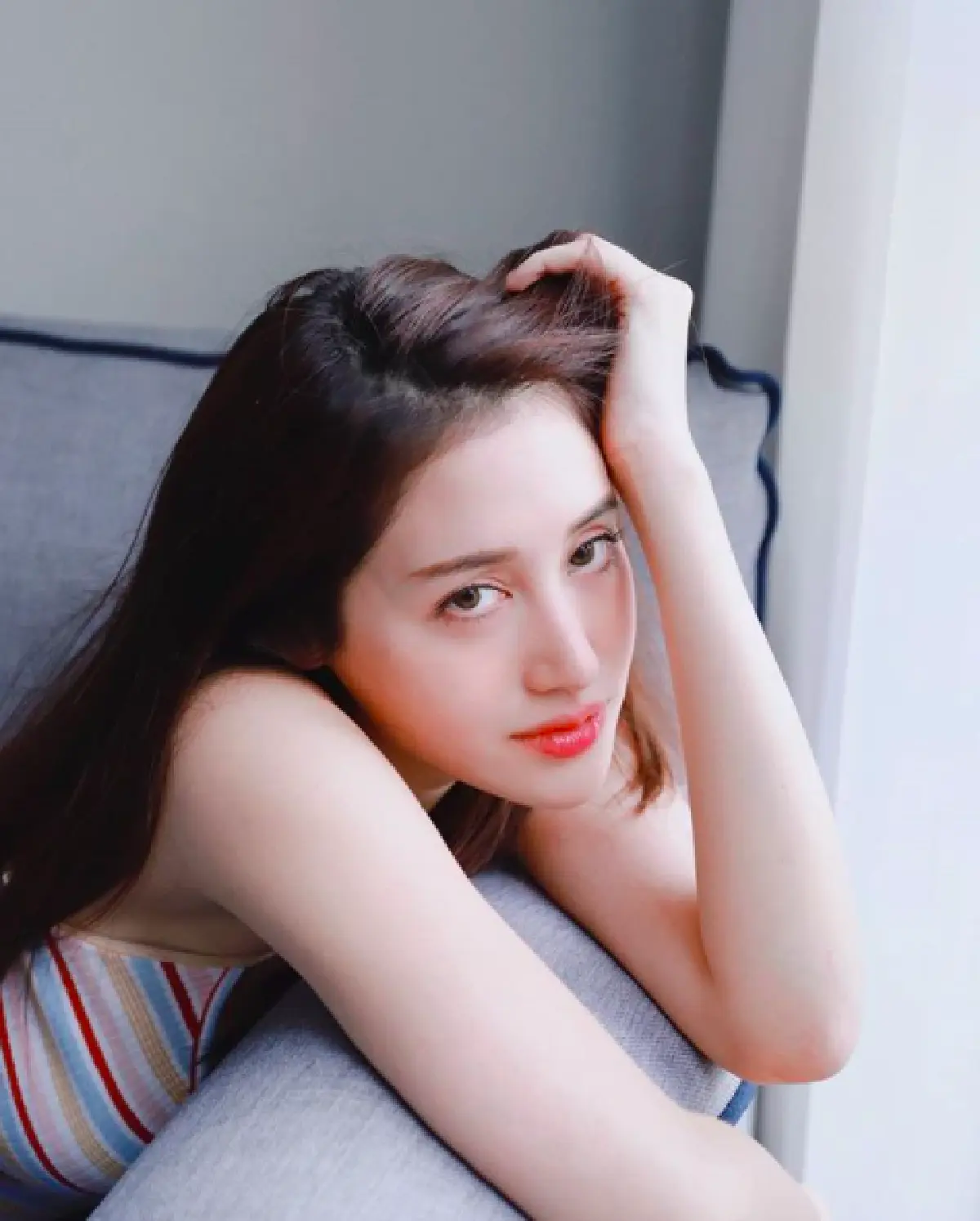 “พิม พิมประภา” จัดเต็ม 2 ลุคโคฟเวอร์เป็น “เจนนี่ BLACKPINK” 