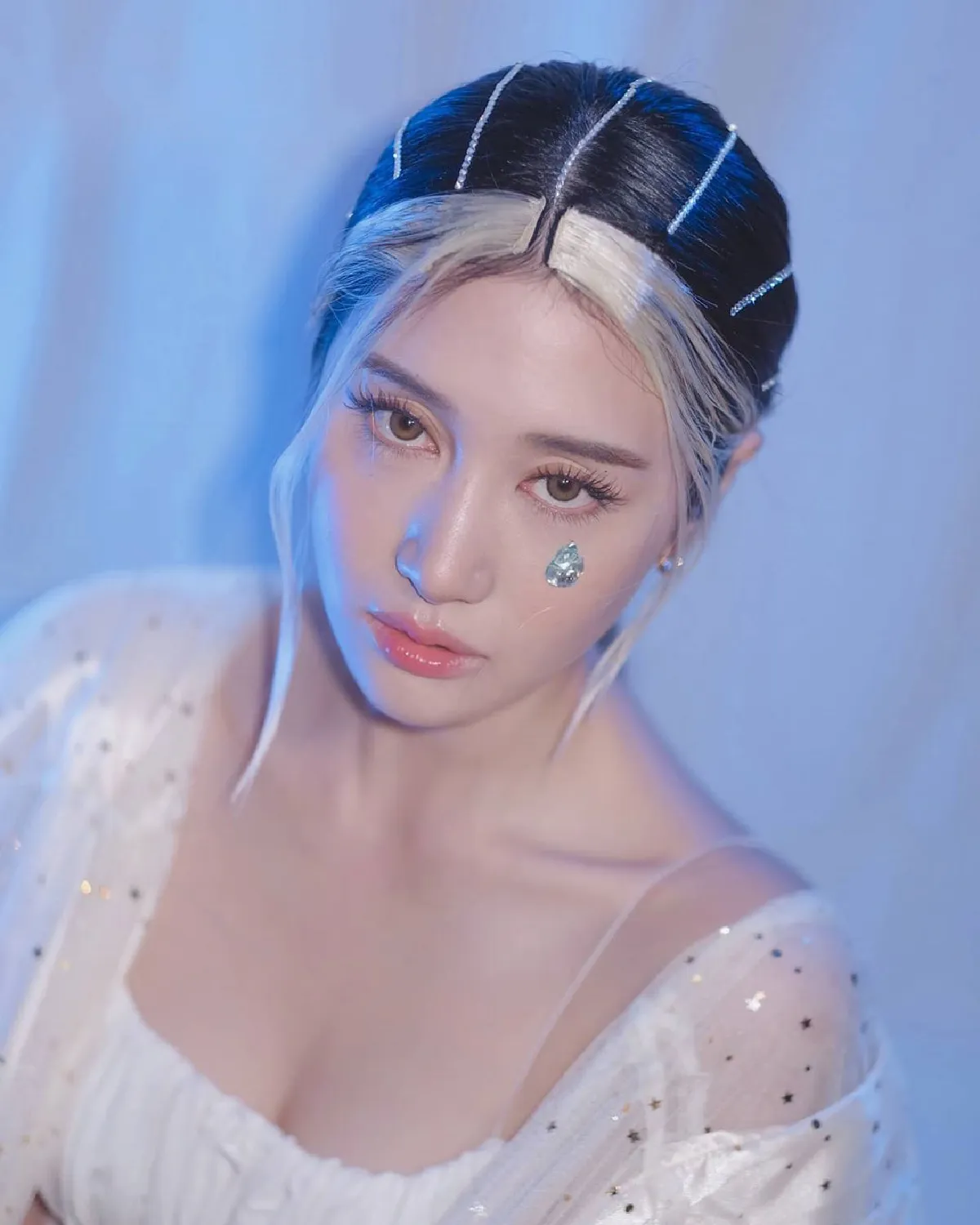 “พิม พิมประภา” จัดเต็ม 2 ลุคโคฟเวอร์เป็น “เจนนี่ BLACKPINK” 