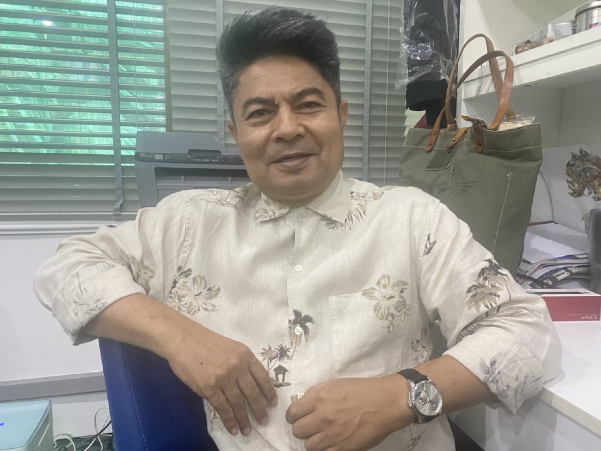 "เทพไท"อึดอัดคนภาคใต้ถูกรัฐบาลในอดีตปฎิบัติเยี่ยงลูกเมียน้อย "เทพไท"อึดอัดคนภาคใต้ถูกรัฐบาลในอดีตปฎิบัติเยี่ยงลูกเมียน้อย