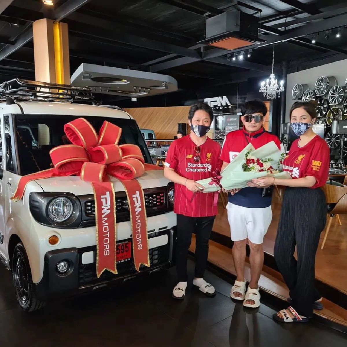 “พจน์ อานนท์” ถอยรถใหม่ป้ายแดง พร้อมกับแจกเลขเด็ดเบาๆ