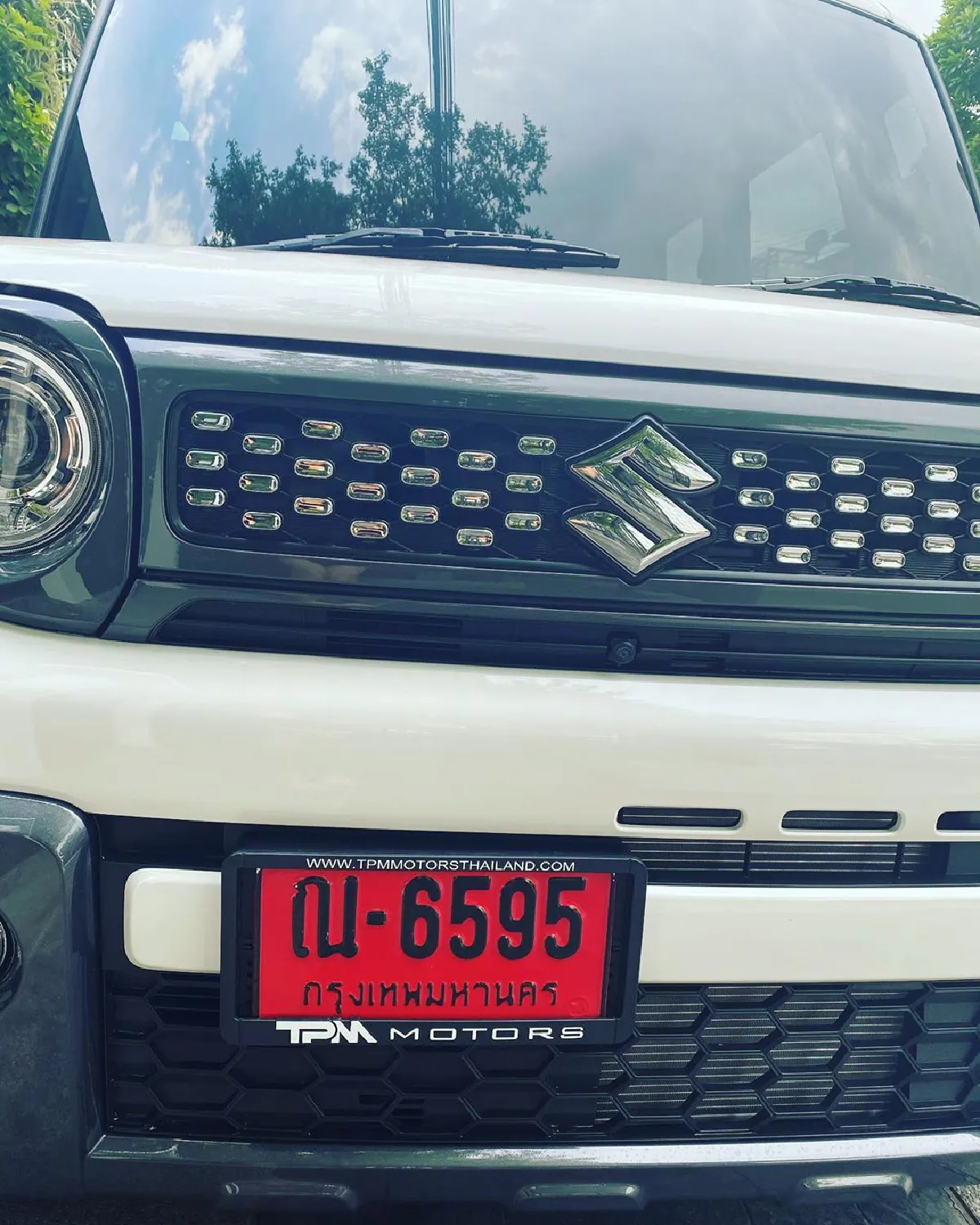 “พจน์ อานนท์” ถอยรถใหม่ป้ายแดง พร้อมกับแจกเลขเด็ดเบาๆ