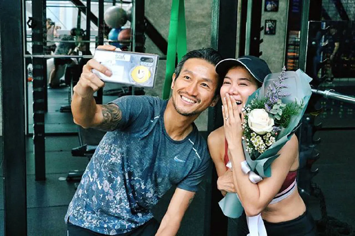 ตูน บอดี้สแลม ขับรถนานกว่า 11 ชั่วโมงลงใต้พา ก้อย เที่ยวทะเลภูเก็ต