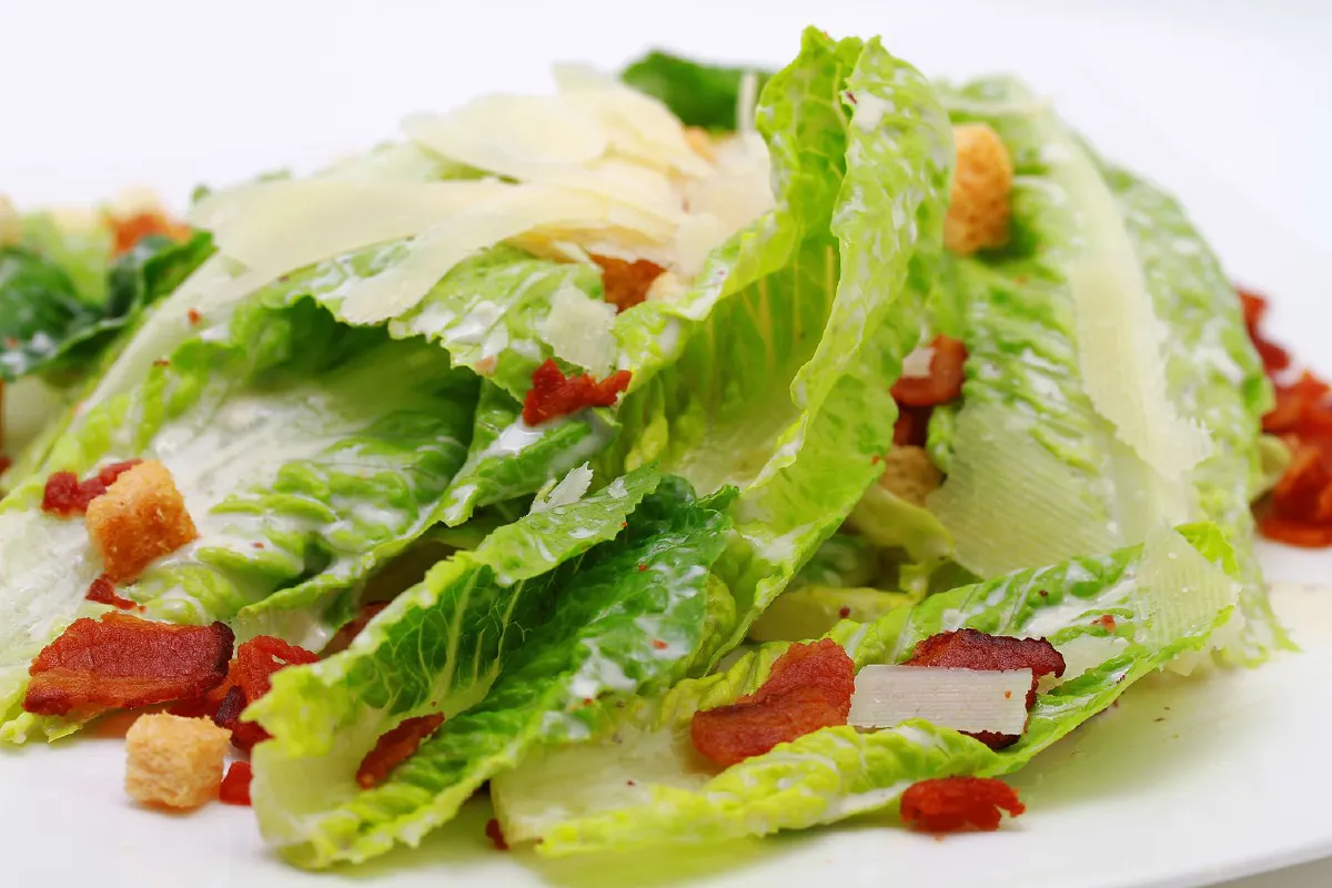 เติมเต็มความสุขมื้อกลางวันด้วยเซ็ตลั้นช์สุดหรูสไตล์ฝรั่งเศส