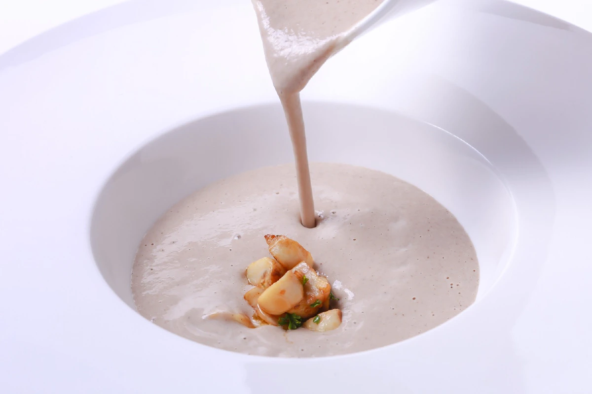 เติมเต็มความสุขมื้อกลางวันด้วยเซ็ตลั้นช์สุดหรูสไตล์ฝรั่งเศส