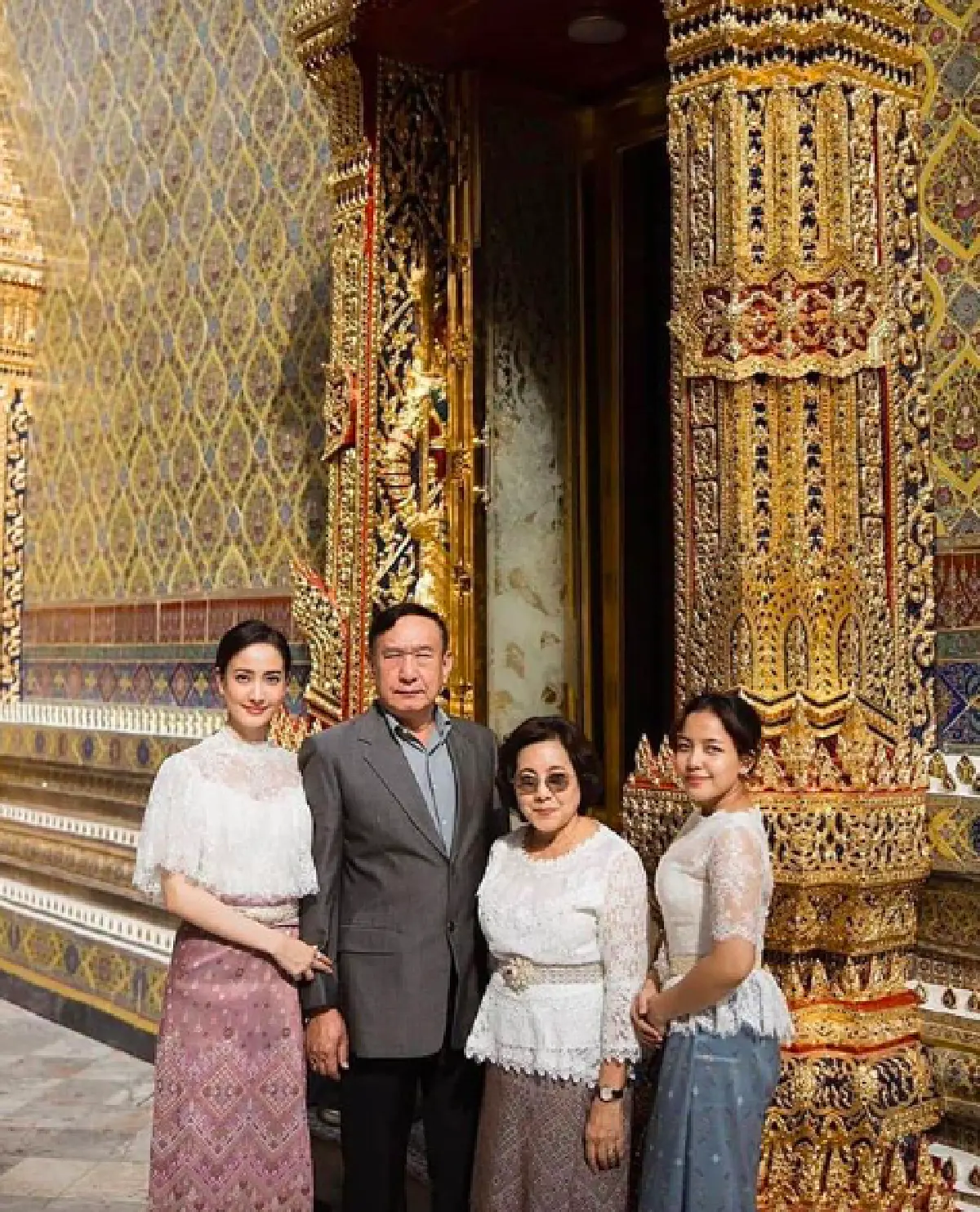 “ลิซ่า BLACKPINK" ส่งพวงหรีดร่วมอาลัย “คุณพ่อแต้ว ณฐพร”