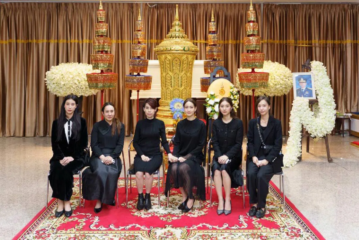 เจ้าฟ้าสิริวัณณวรีฯ พระราชทานพวงมาลาในงานศพ คุณพ่อแต้ว ณฐพร