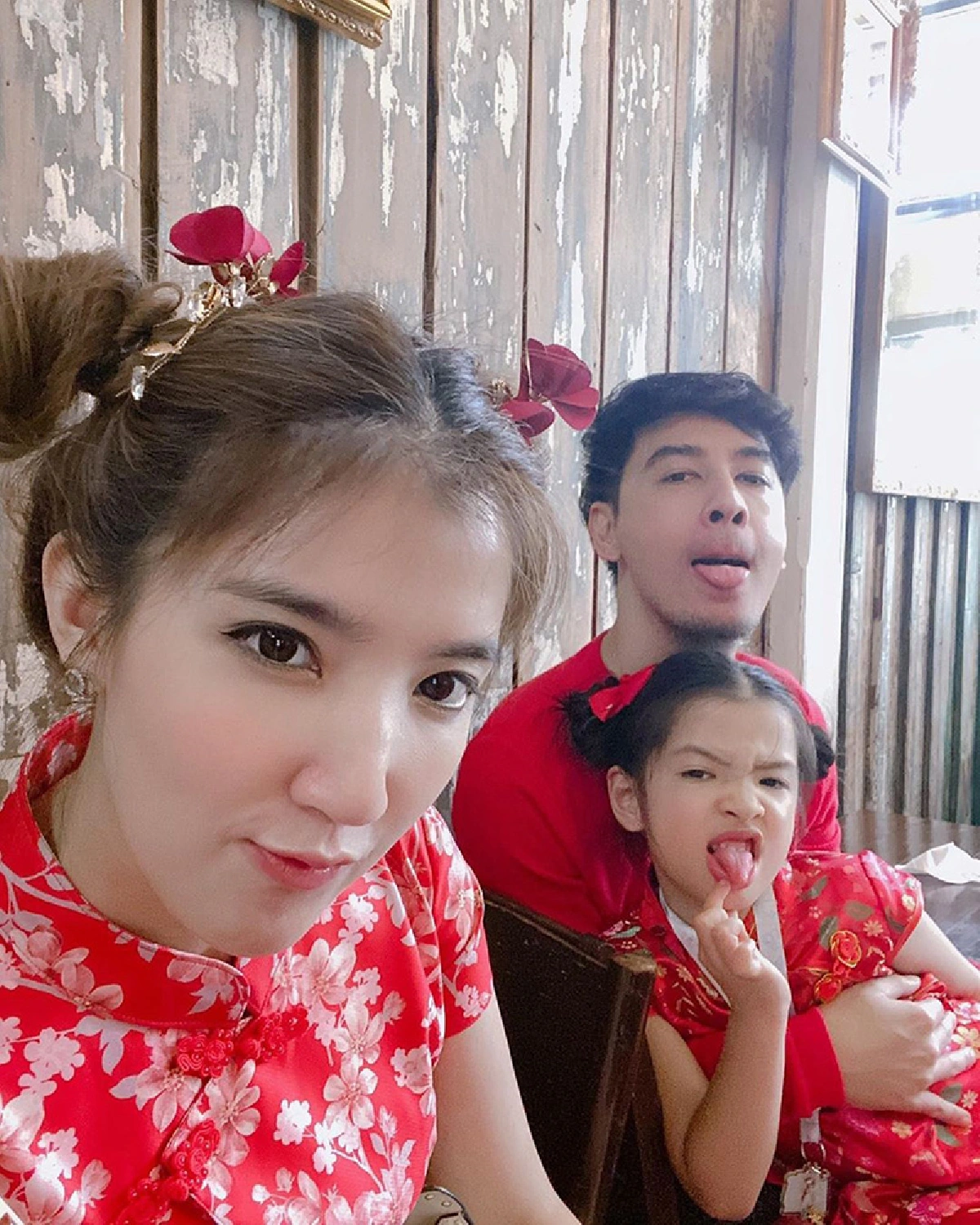 ออย ธนา โพสต์ข้อคิดชีวิตคู่ ไม่มีคำสัญญาใดๆ จะทำหน้าที่คนรักให้ดีที่สุด