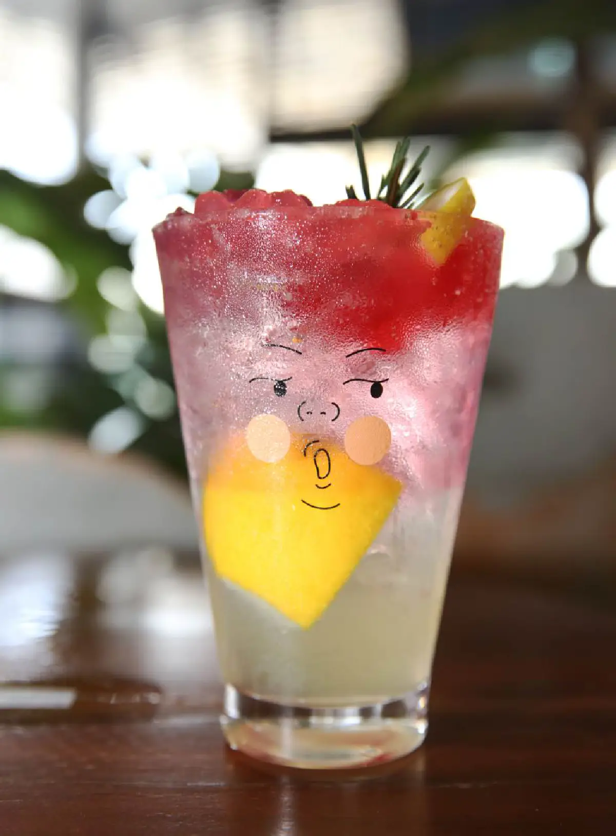 Cheevit Cheeva คาเฟ่ขนมหวานสไตล์ไทยในแบบอินเตอร์