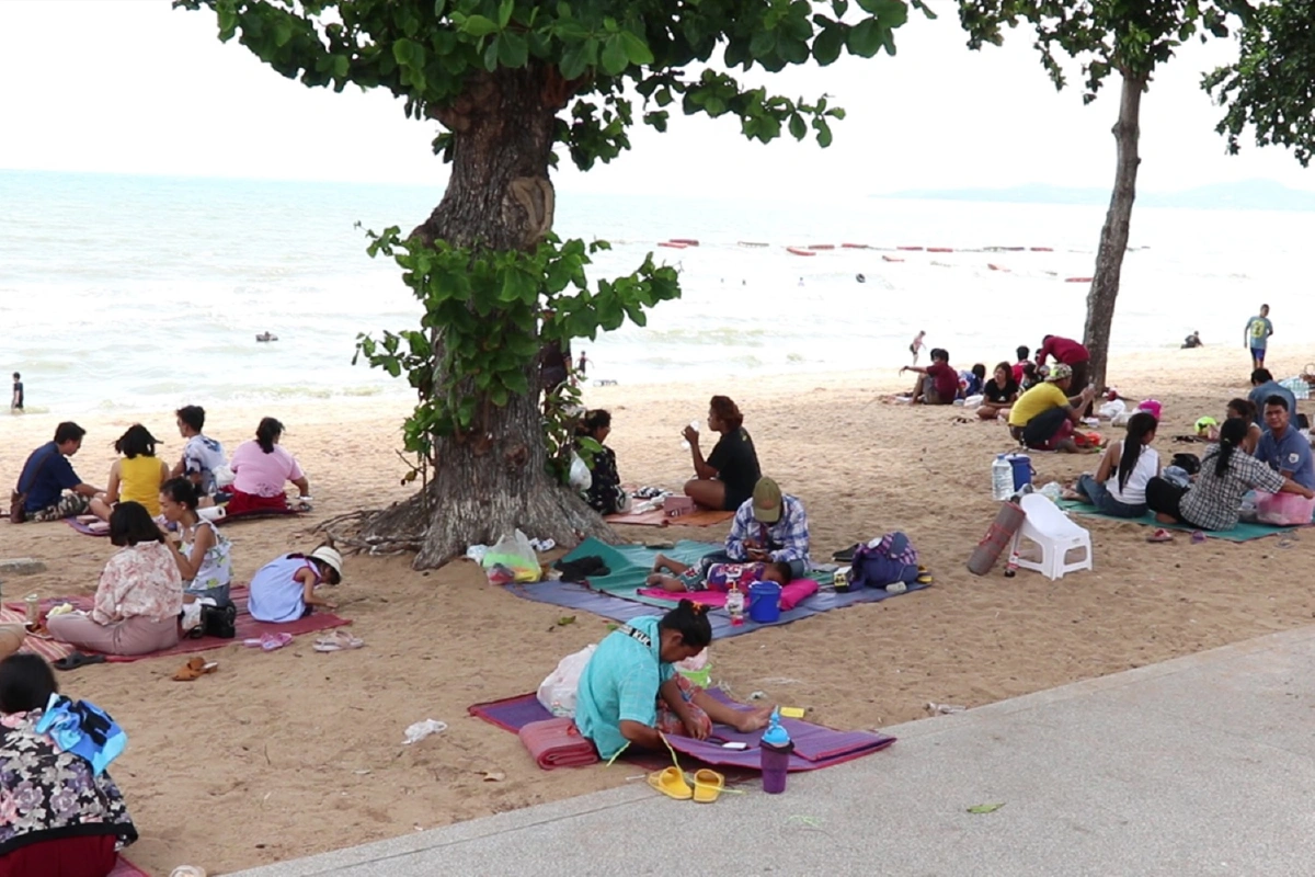 หาดพัทยาไม่แน่น!คนแห่ไปน้อยช่วงวันหยุดยาว
