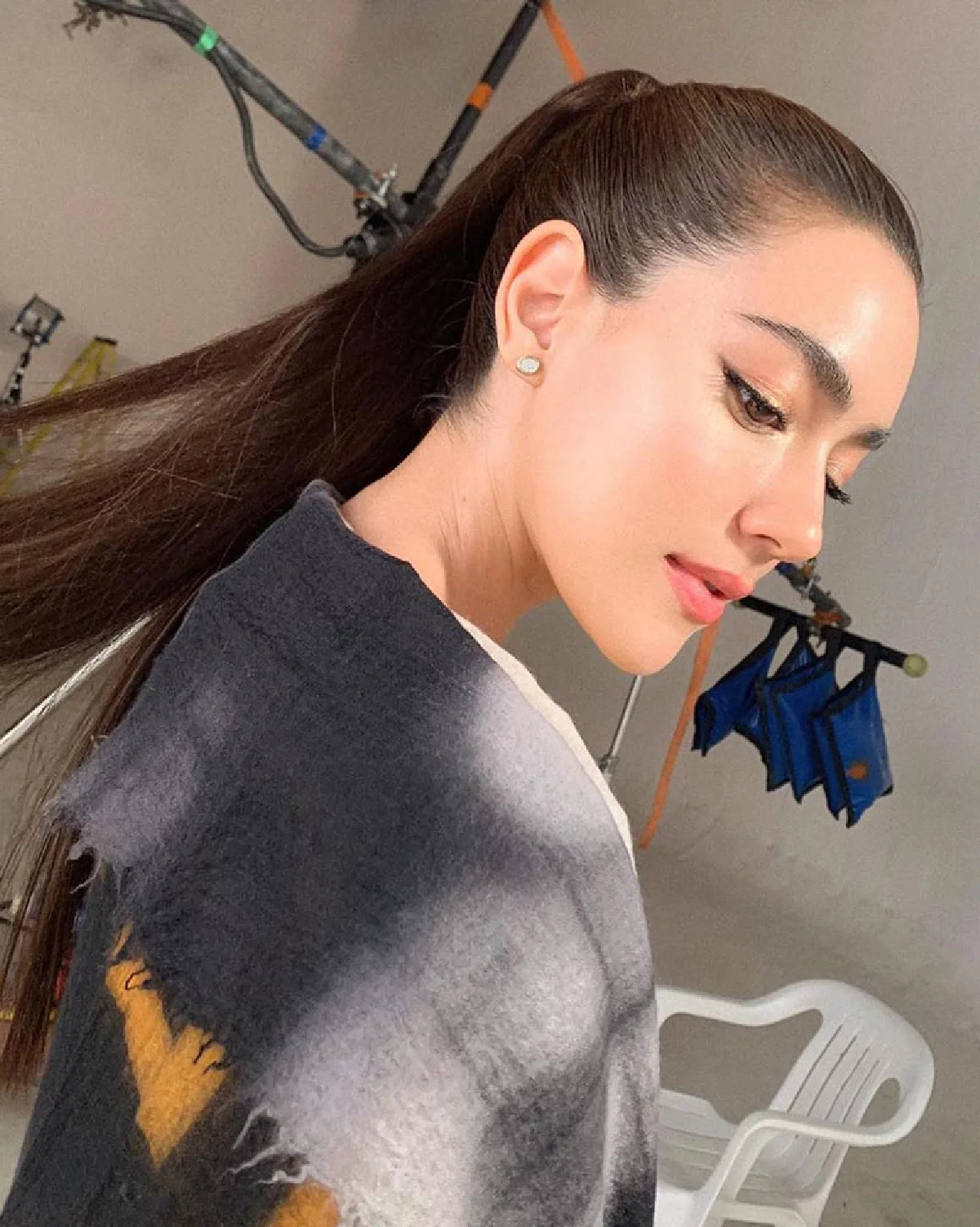 เกินต้าน! คิมเบอร์ลี่ หั่นผมสั้นอวดลุคสวยเท่ สะกดทุกสายตาห้ามใจไว้ไม่อยู่ 