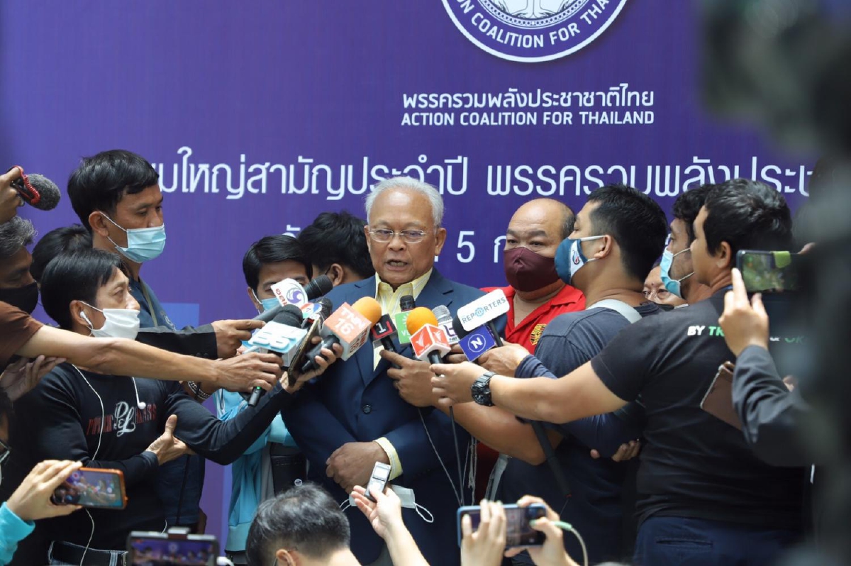 "สุเทพ"ยื่่นคำขาดห้ามแตะ"แรงงาน"ส่งชื่อ"เอนก"ให้นายกฯแล้ว "สุเทพ"ยื่่นคำขาดห้ามแตะ"แรงงาน"ส่งชื่อ"เอนก"ให้นายกฯแล้ว