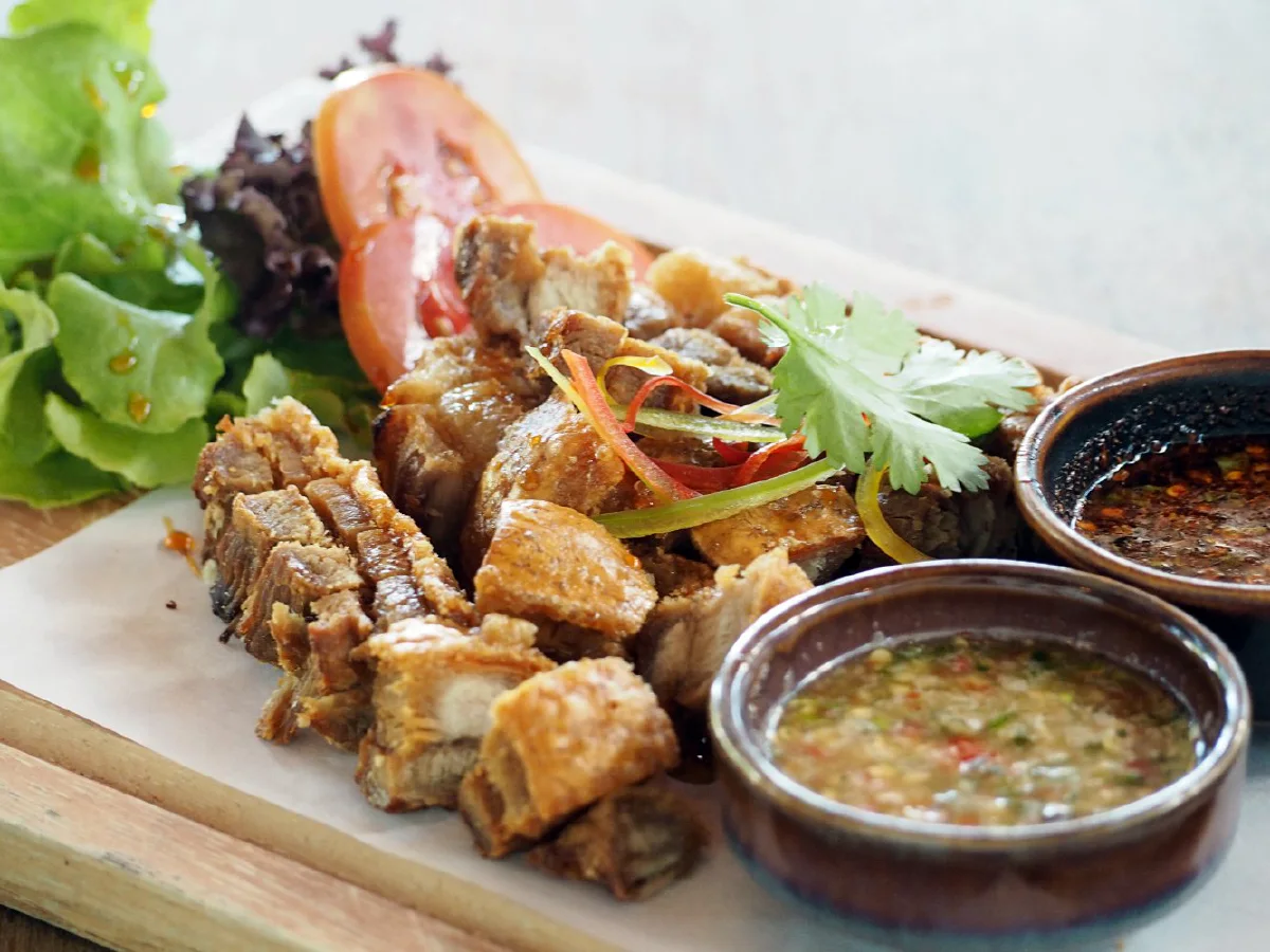 The Salares Coffee Bar & Bistro อิ่มอร่อยทุกจาน มื้อแห่งความสำราญย่านศาลายา