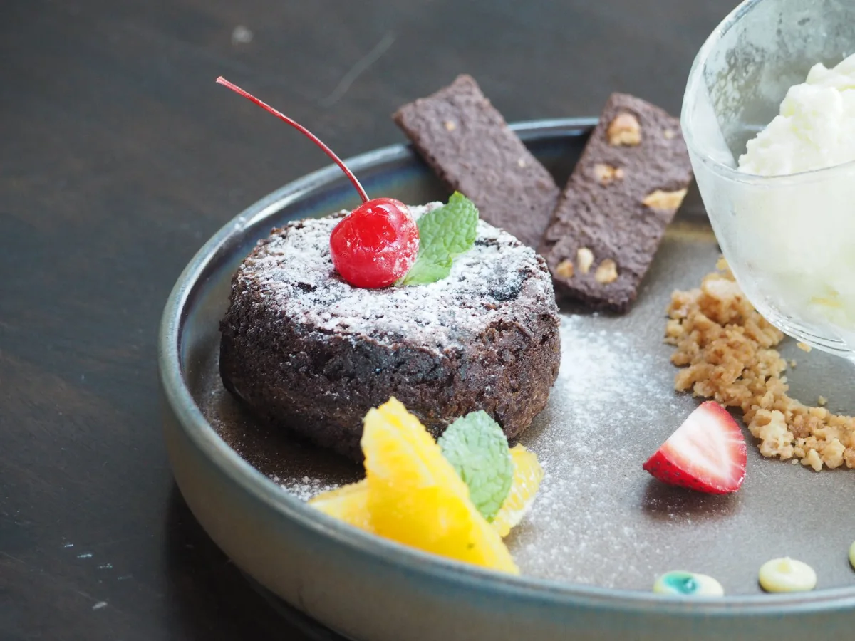 The Salares Coffee Bar & Bistro อิ่มอร่อยทุกจาน มื้อแห่งความสำราญย่านศาลายา